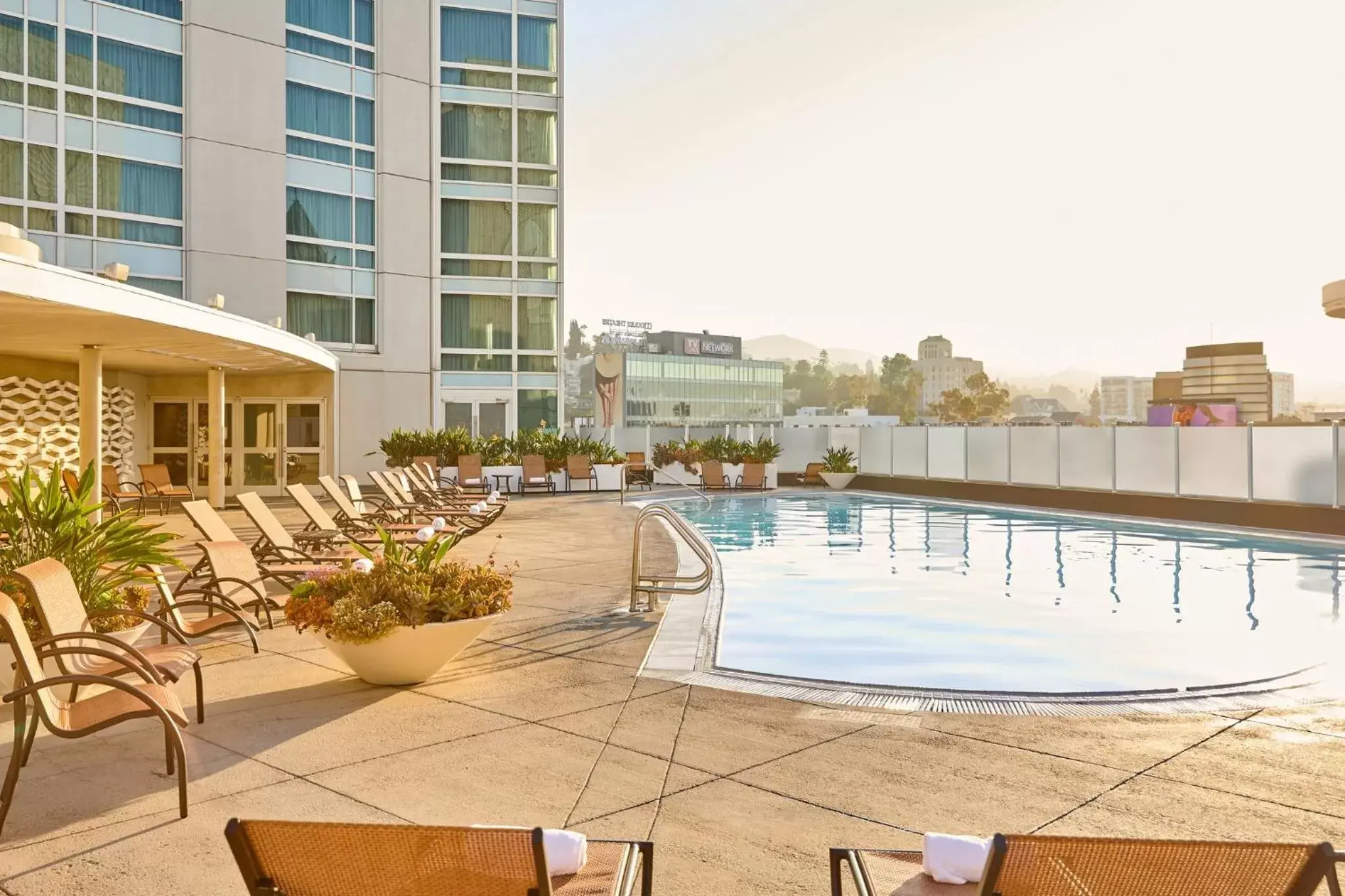 Swimming Pool in Loews Hollywood Hotel