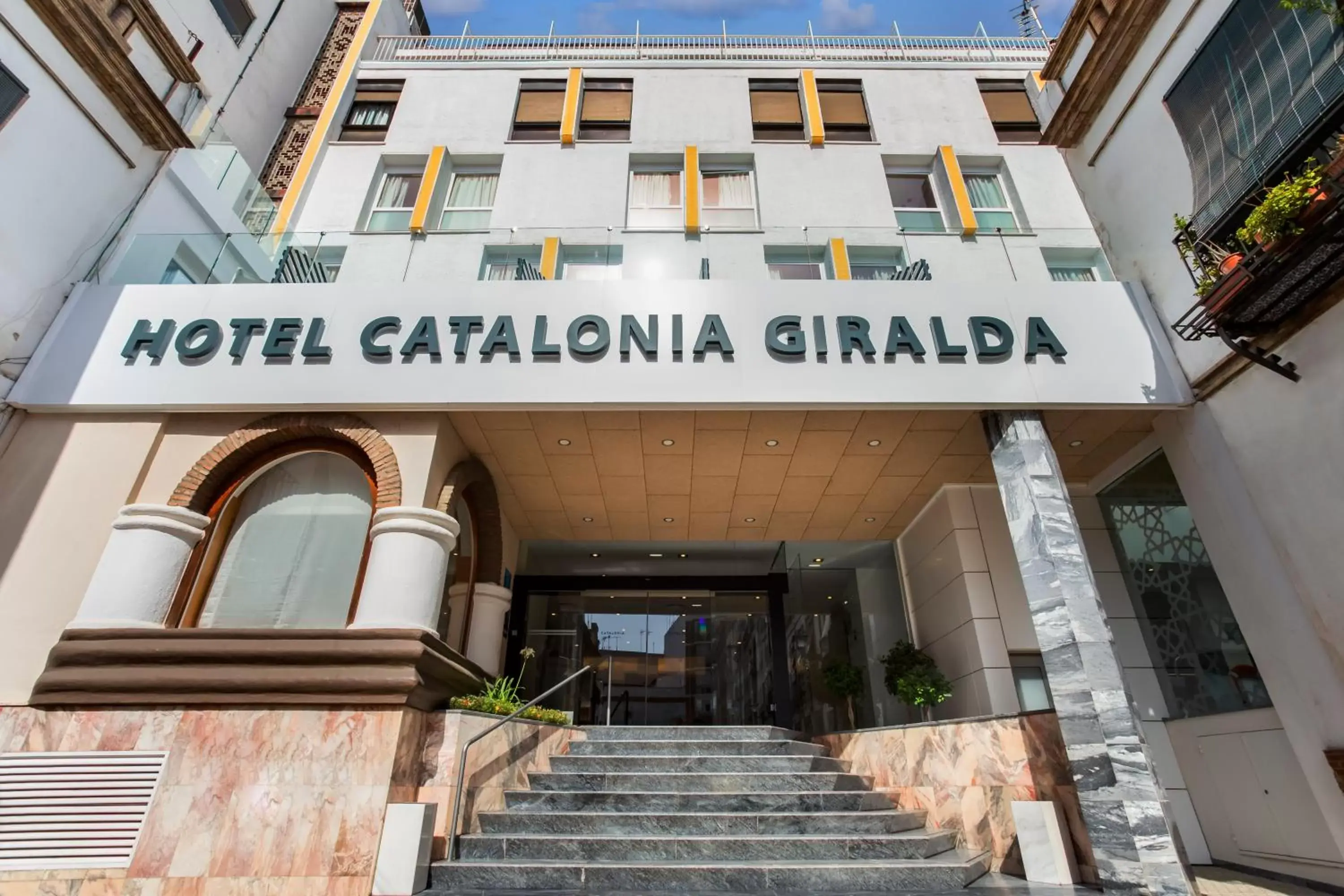 Facade/entrance in Catalonia Giralda