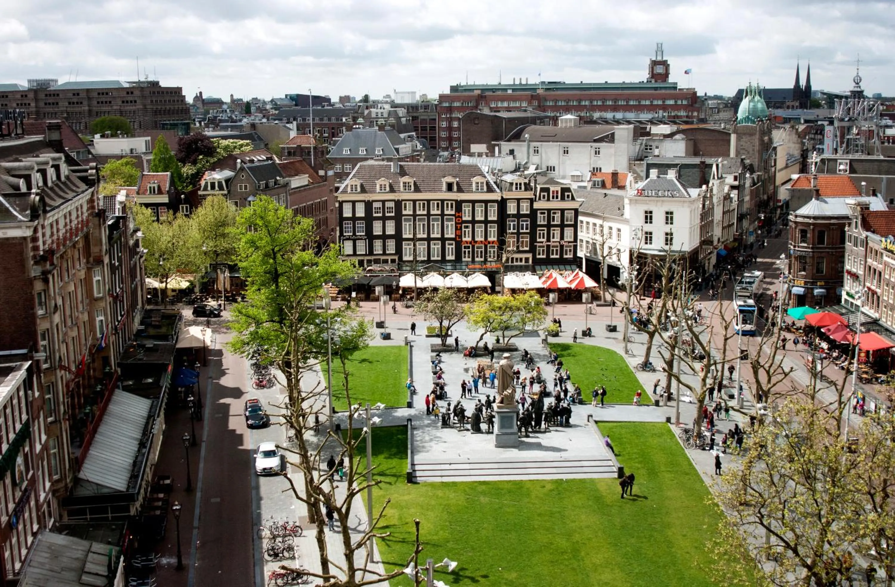 Area and facilities in Hotel Atlanta