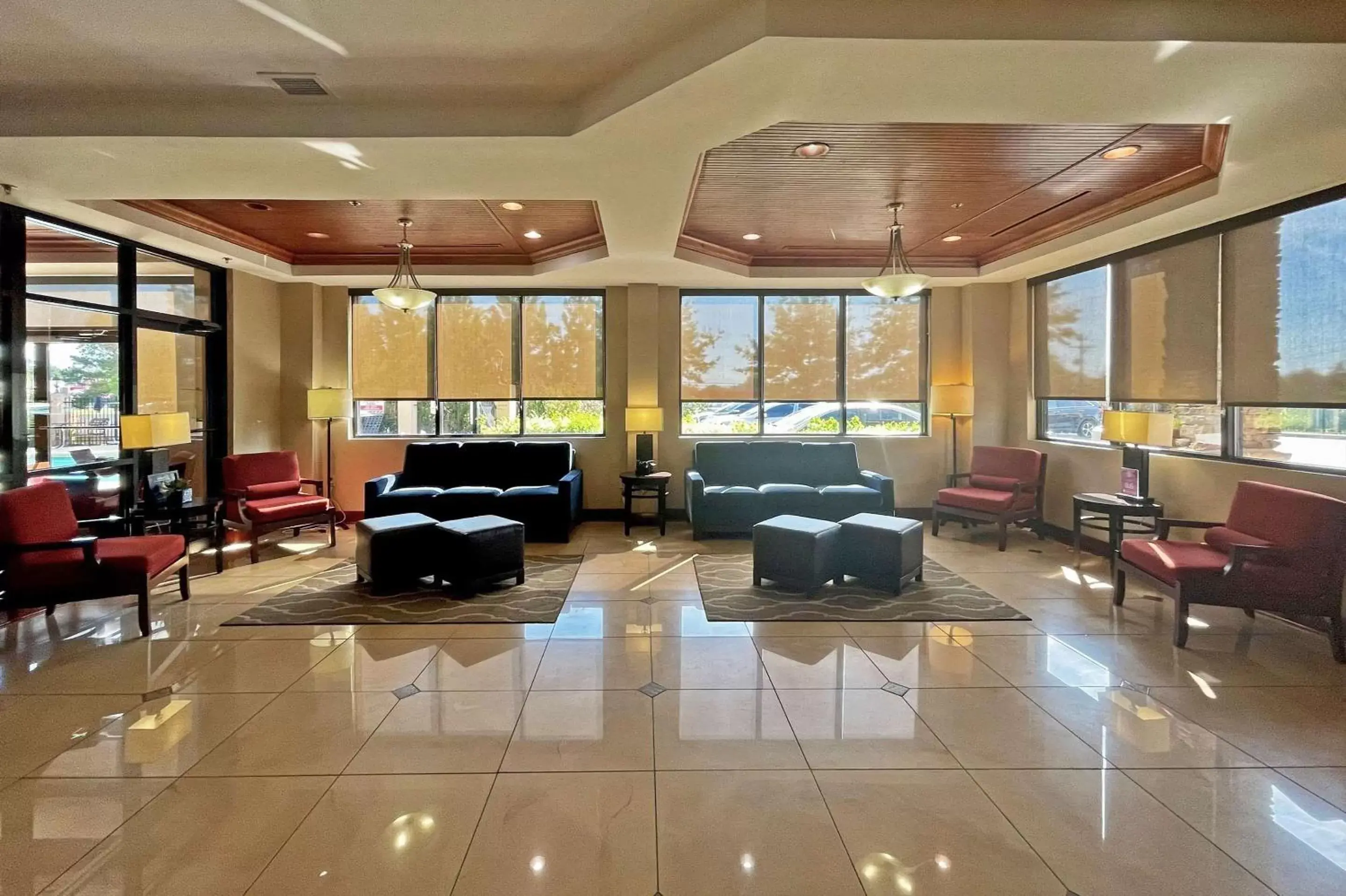 Lobby or reception in Comfort Suites Augusta Riverwatch