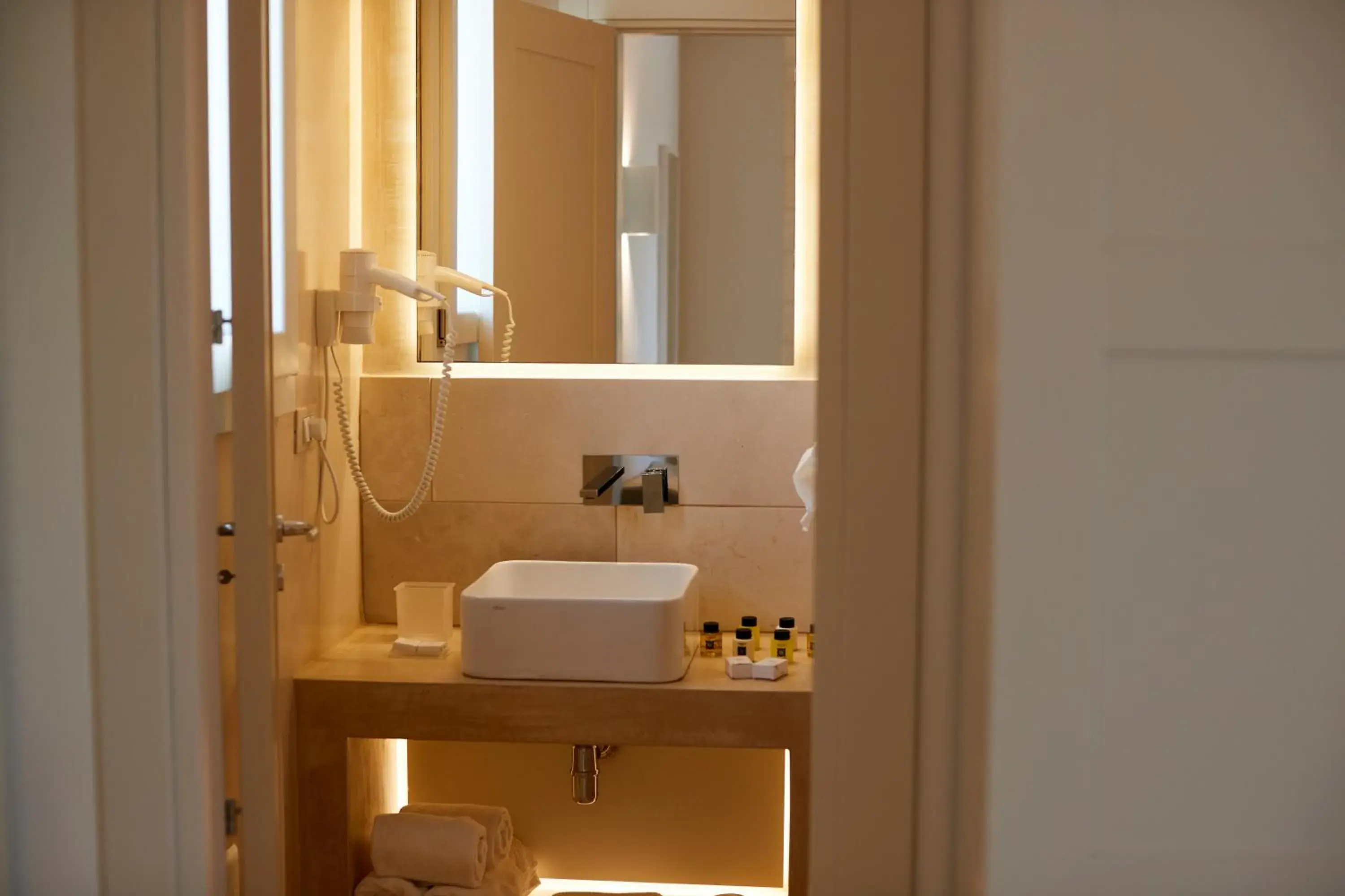 Bathroom in Montiro' Hotel
