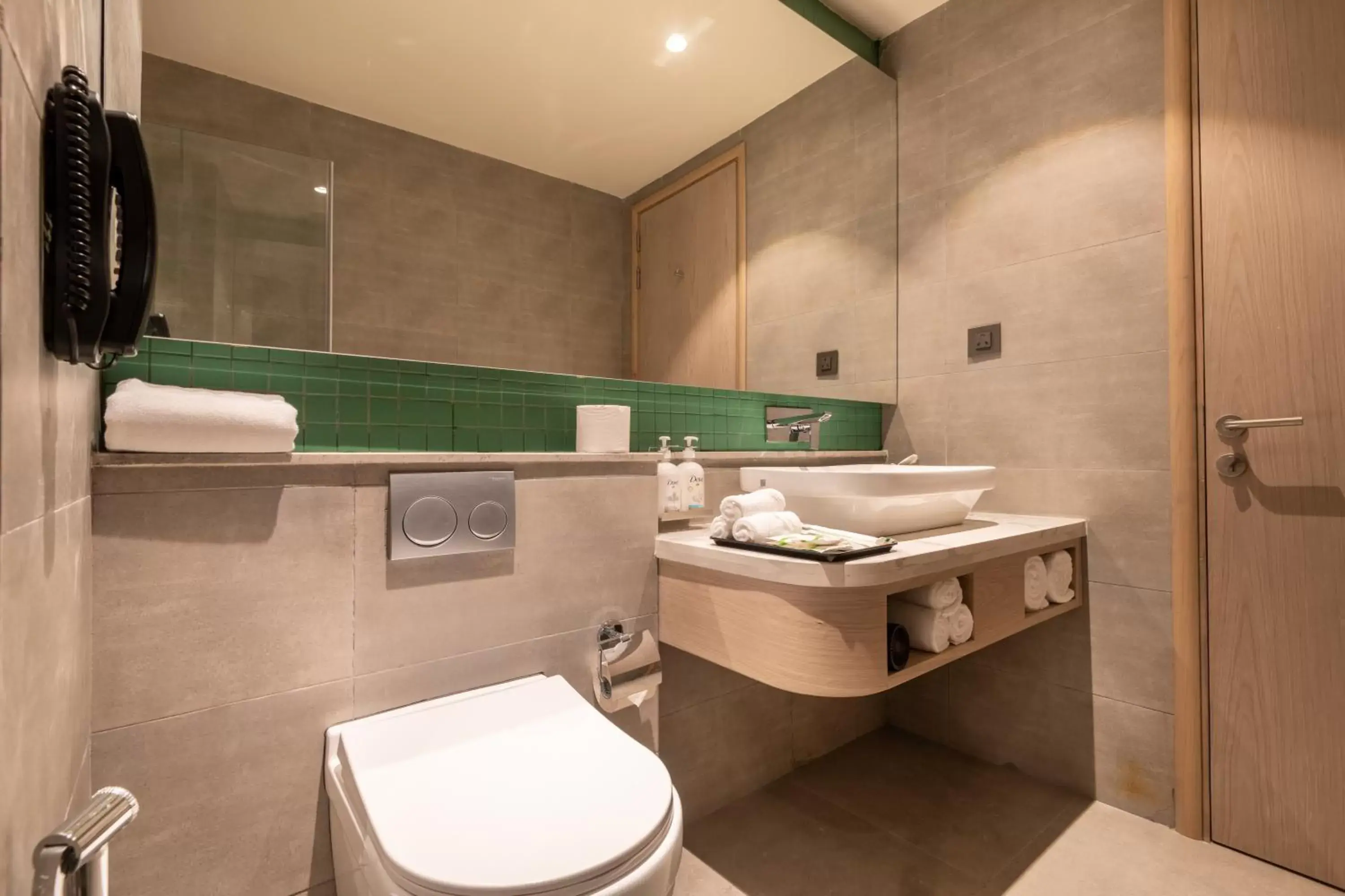 Toilet, Bathroom in Holiday Inn Katra Vaishno Devi, an IHG Hotel