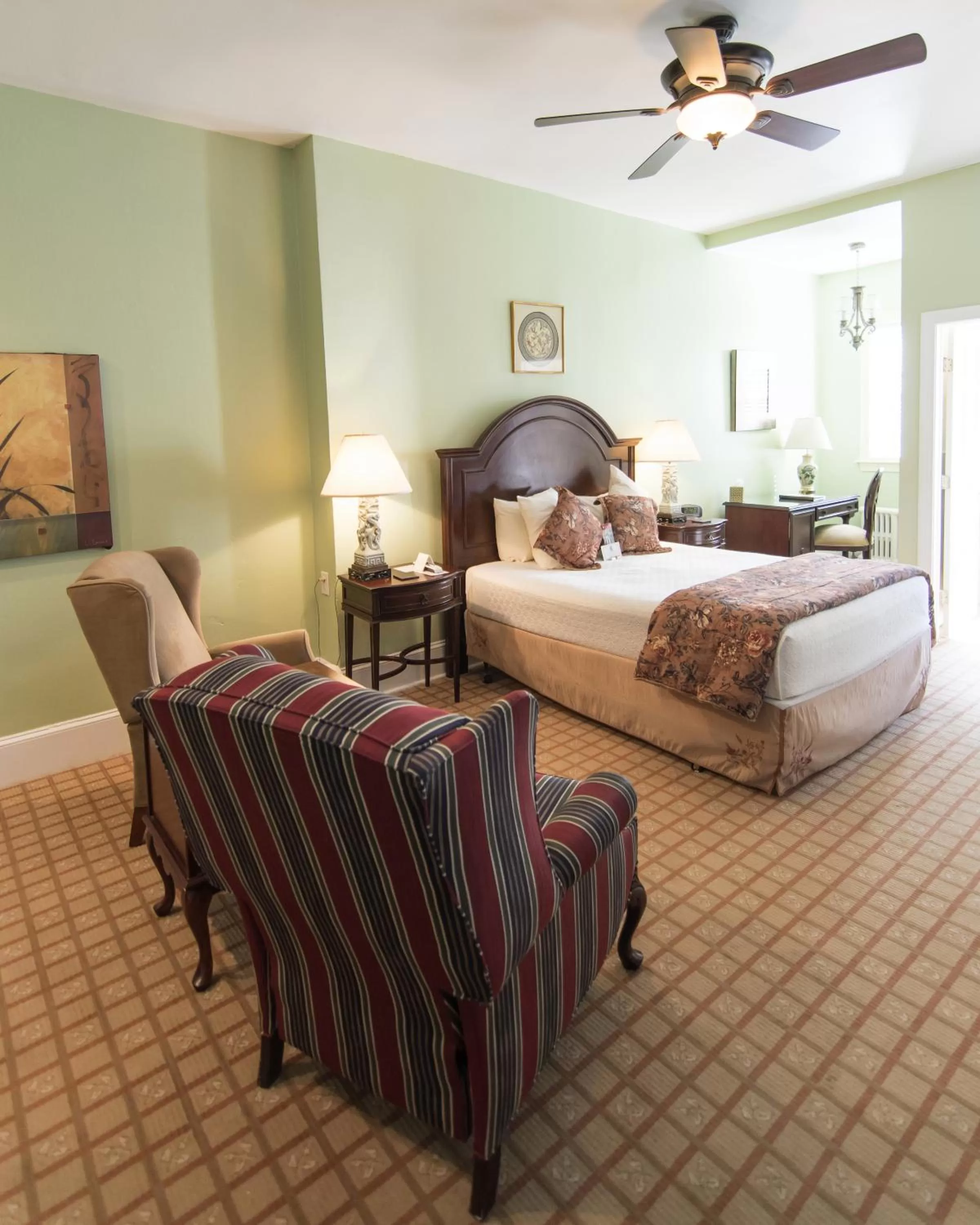 Bedroom, Bed in La Reserve Bed and Breakfast