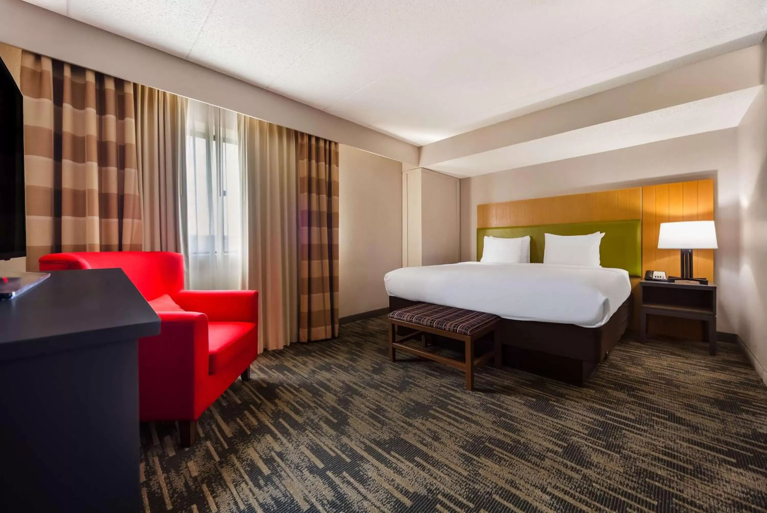 Photo of the whole room, Bed in Country Inn & Suites by Radisson, Lincoln Airport, NE