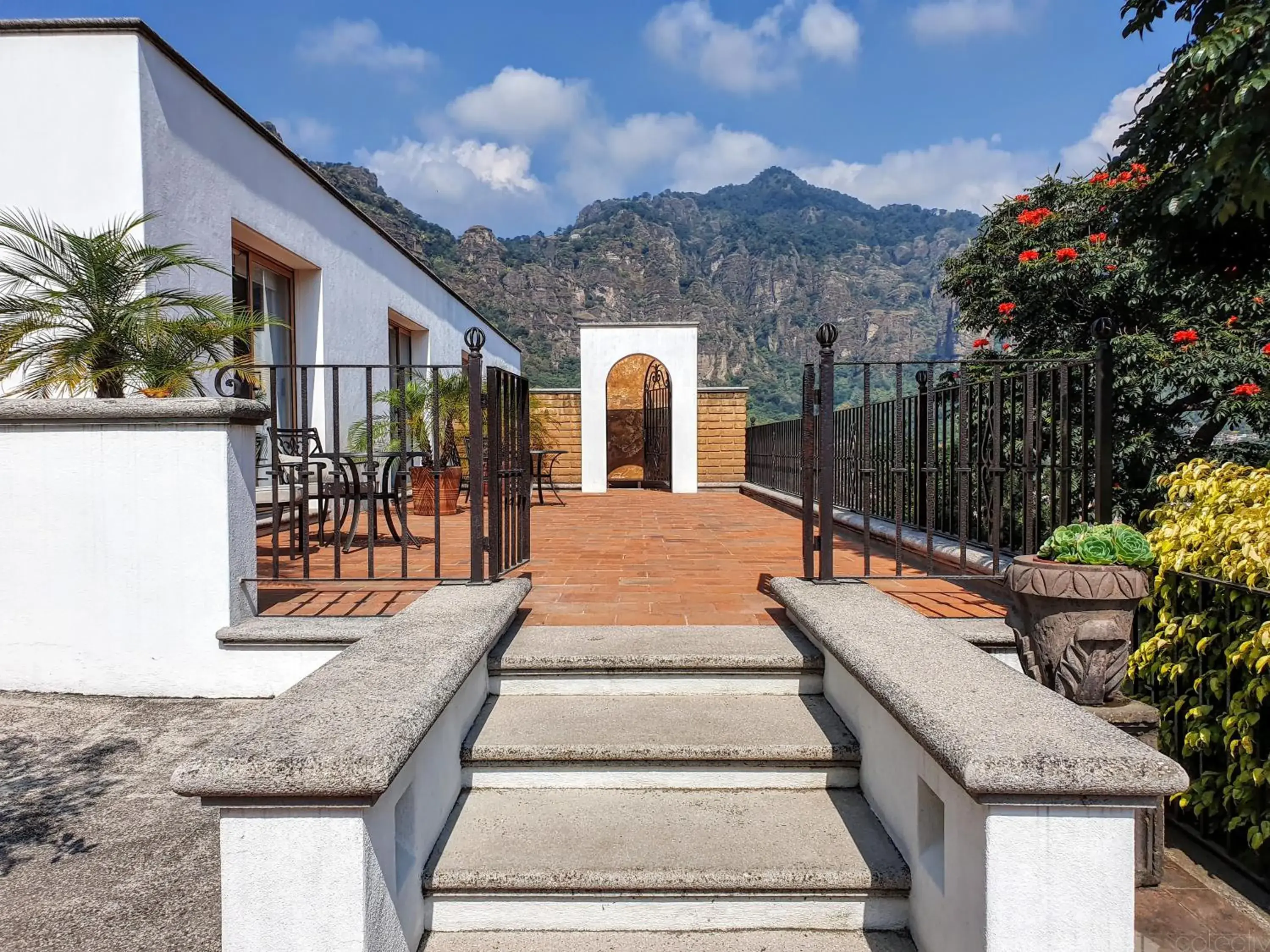 Property Building in Posada del Tepozteco