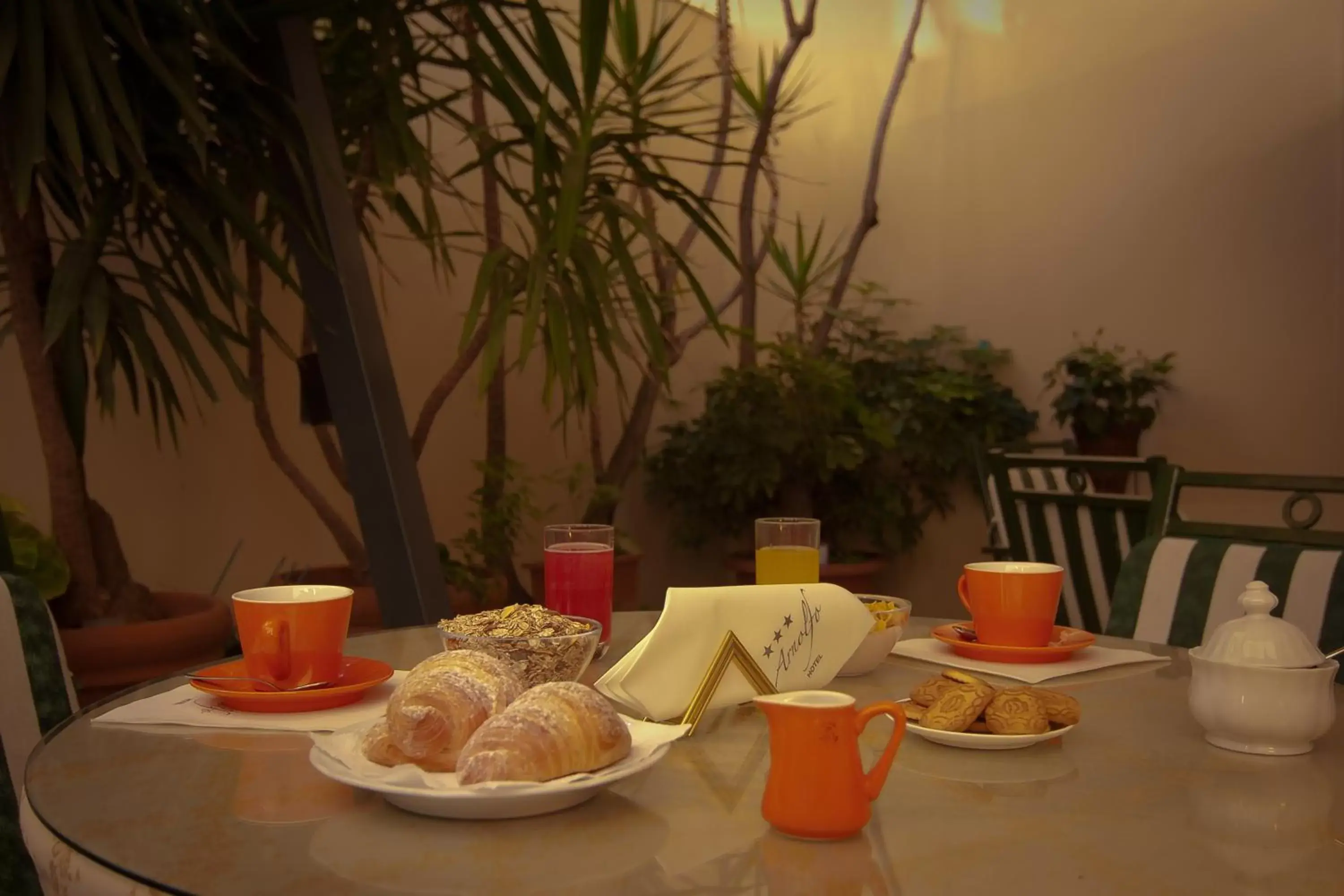 Food and drinks in Hotel Arnolfo & Aqua Laetitia Spa & Beauty Food and drinks in Hotel Arnolfo & Aqua Laetitia Spa & Beauty