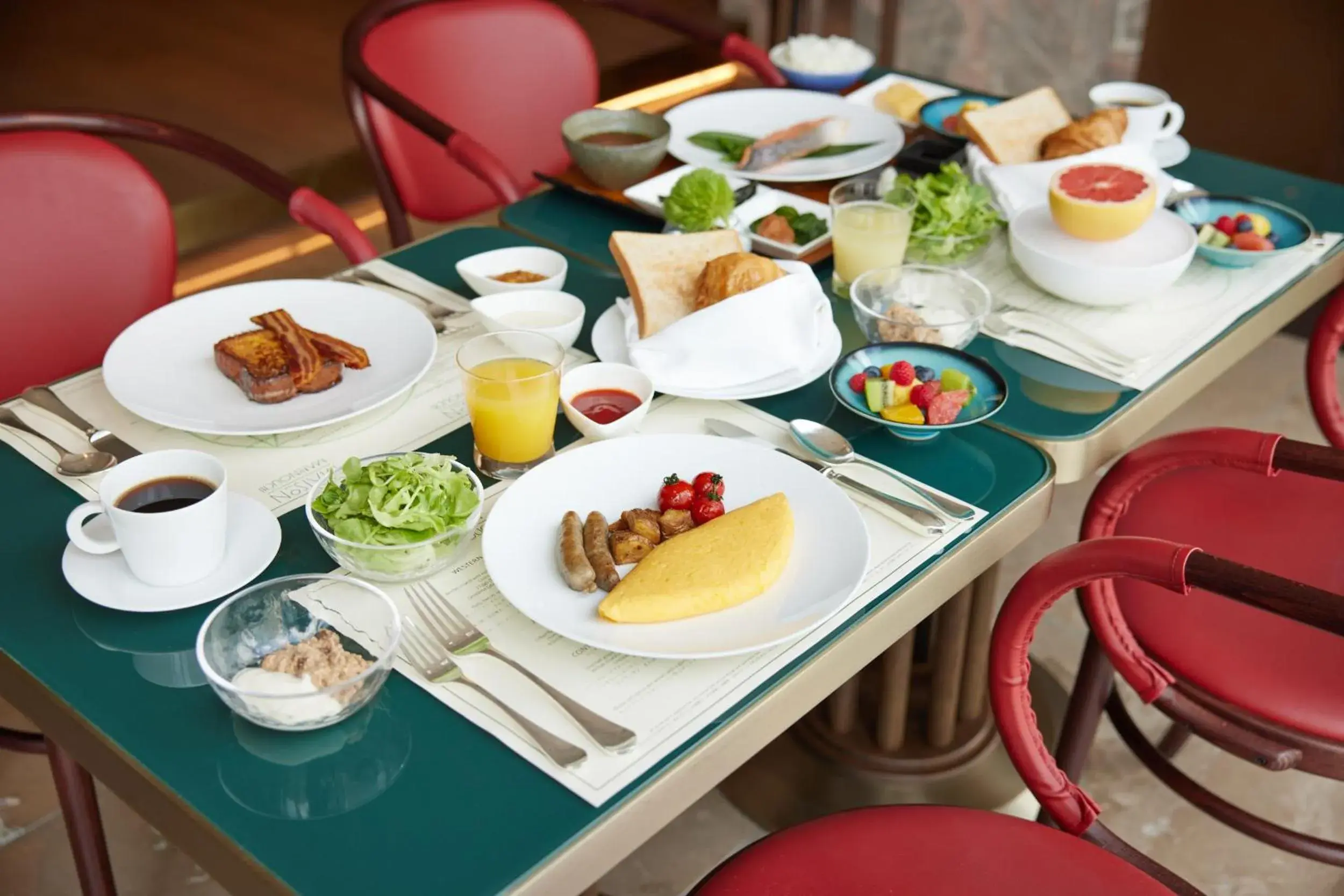 Breakfast in Four Seasons Hotel Tokyo at Marunouchi