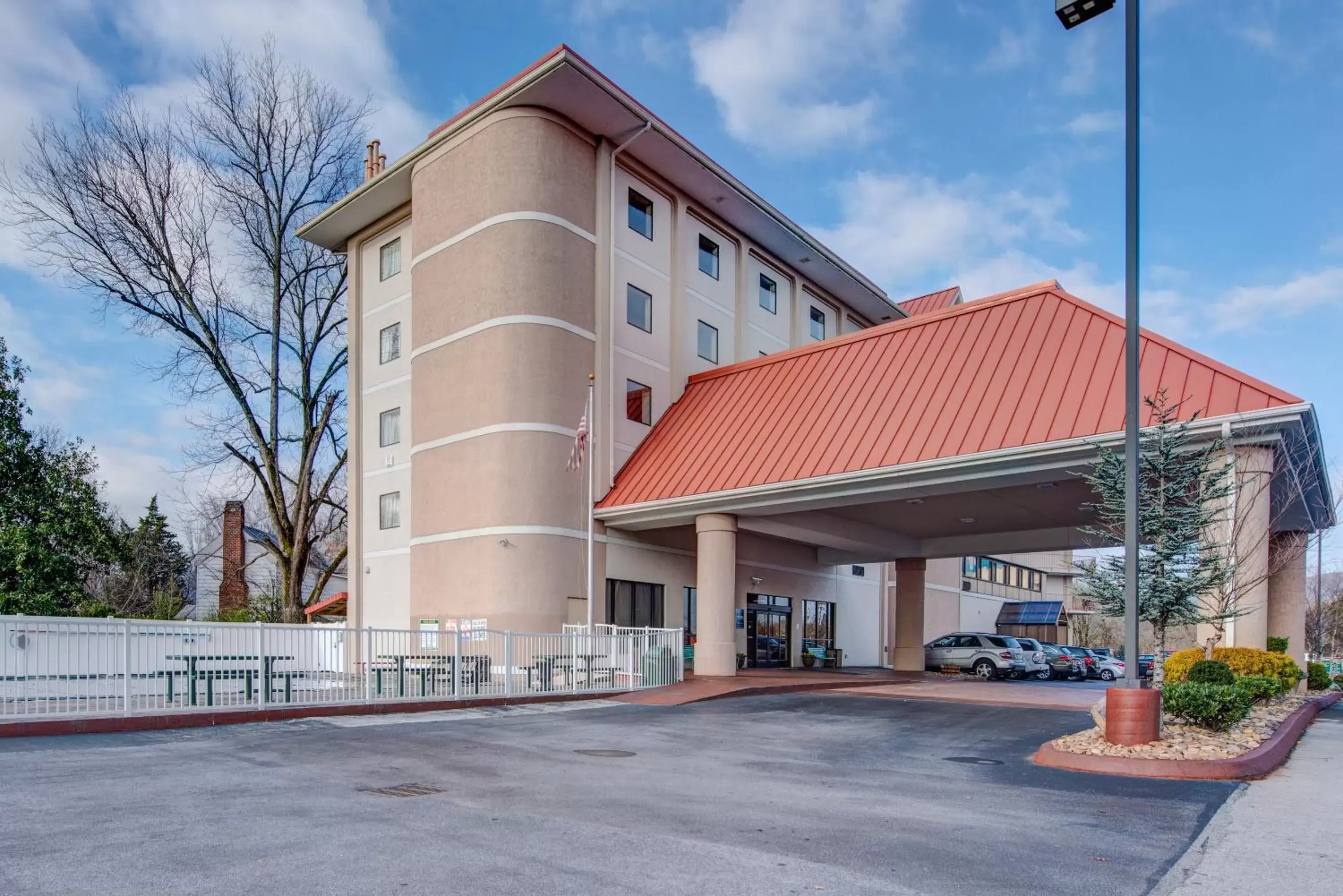 Bird's eye view, Property Building in River Bend Inn - Pigeon Forge