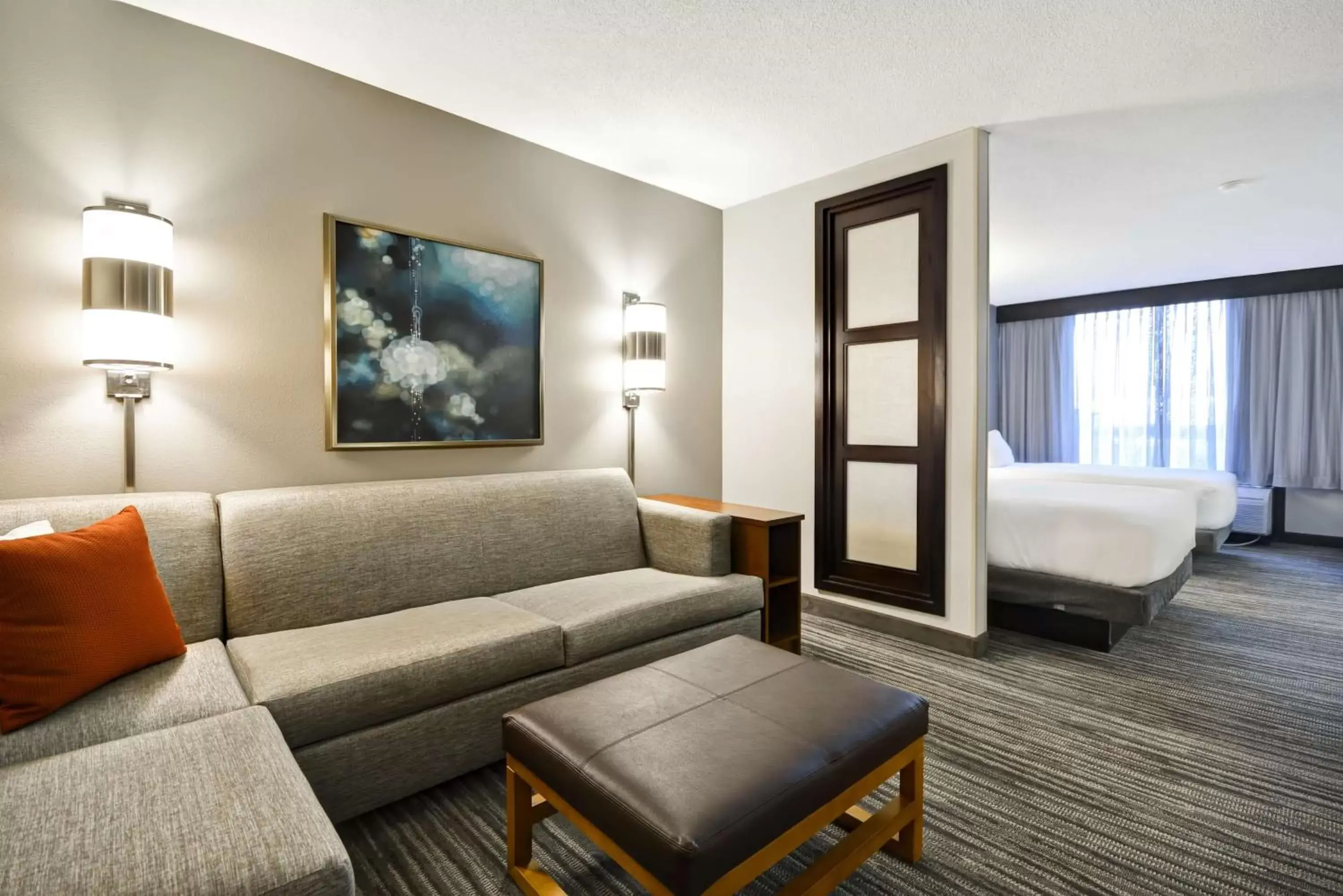 Photo of the whole room, Seating Area in Hyatt Place Kansas City/Overland Park/Metcalf