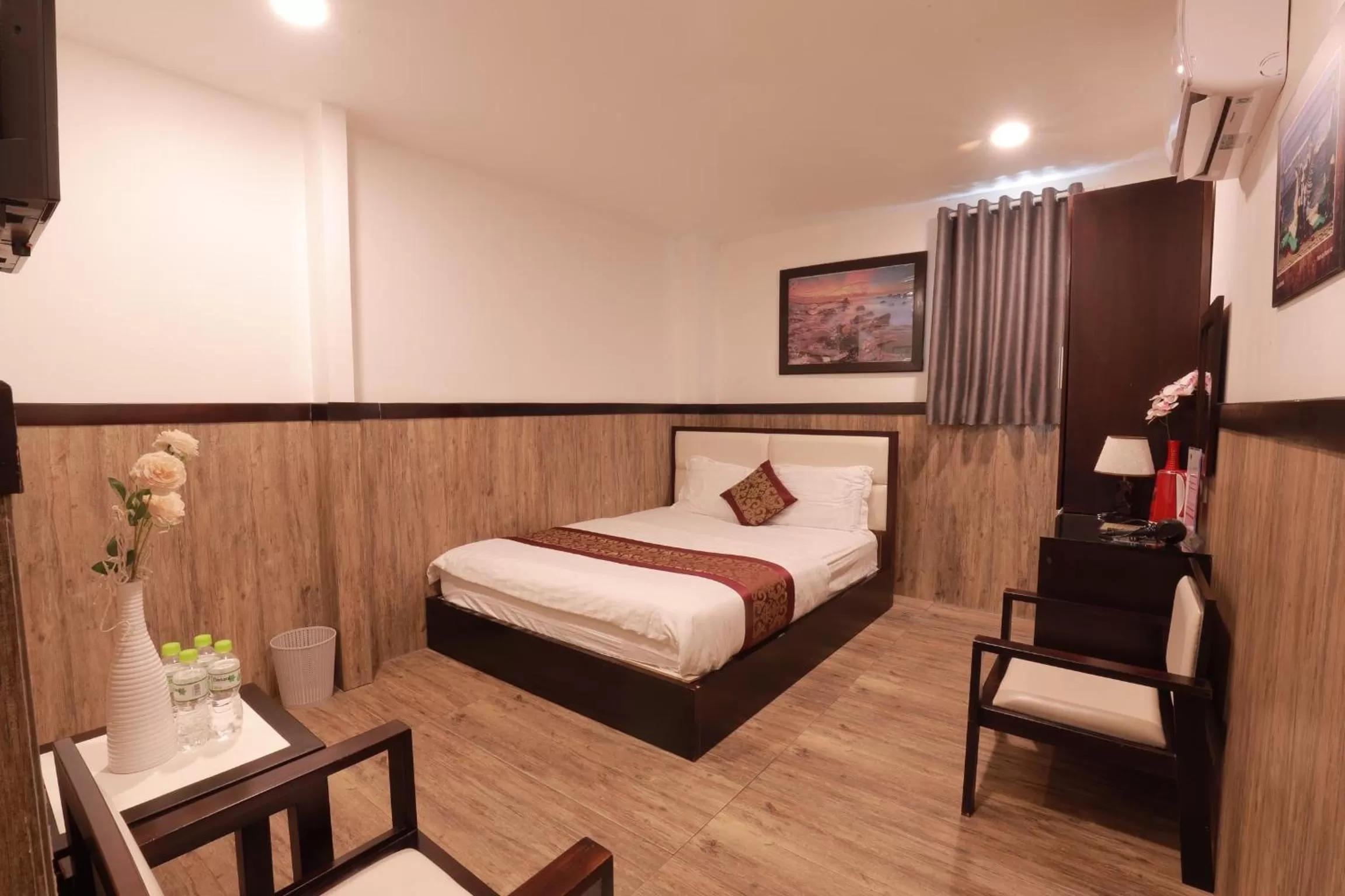 Bed in Hotel Minh Hang