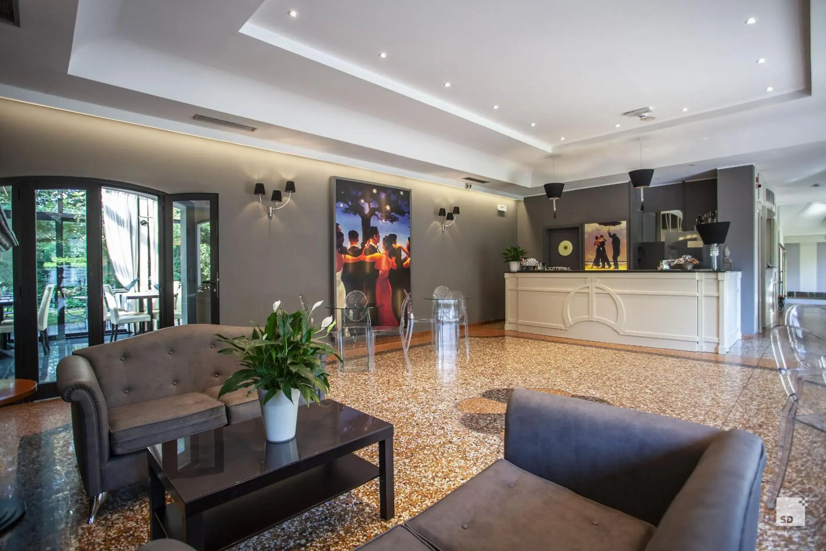 Lounge or bar, Lobby/Reception in Savoia Hotel Country House Bologna