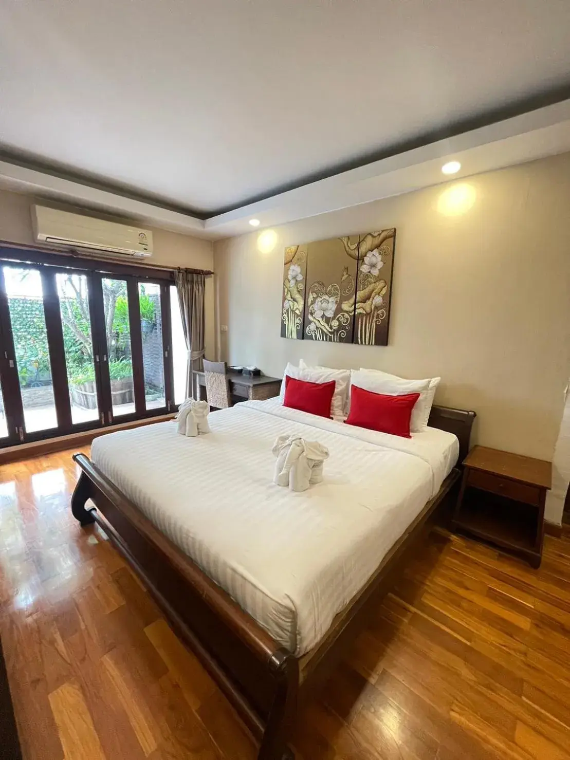 Bedroom, Bed in Yotaka Boutique Hotel Bangkok