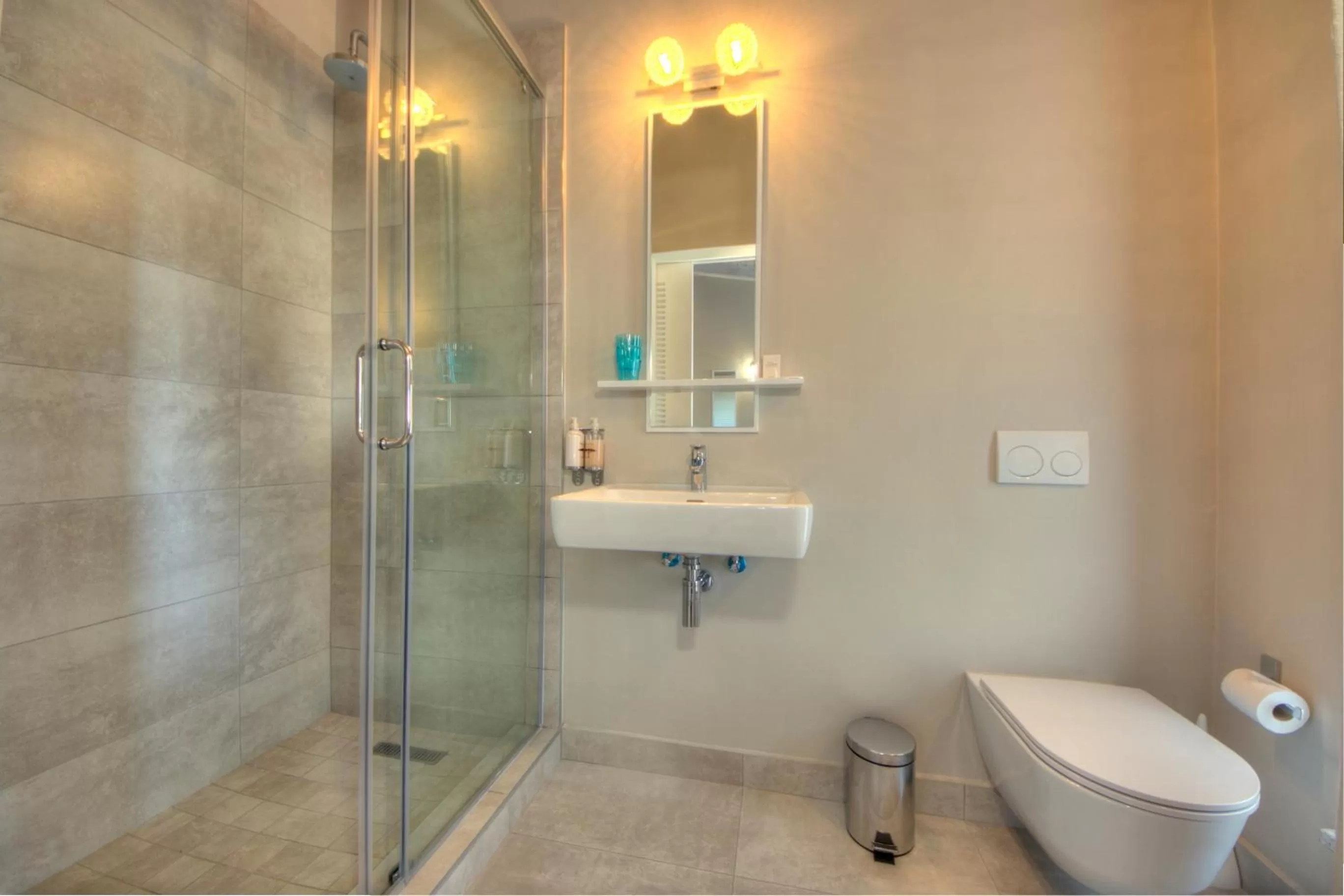 Shower in Amberhall Guesthouse