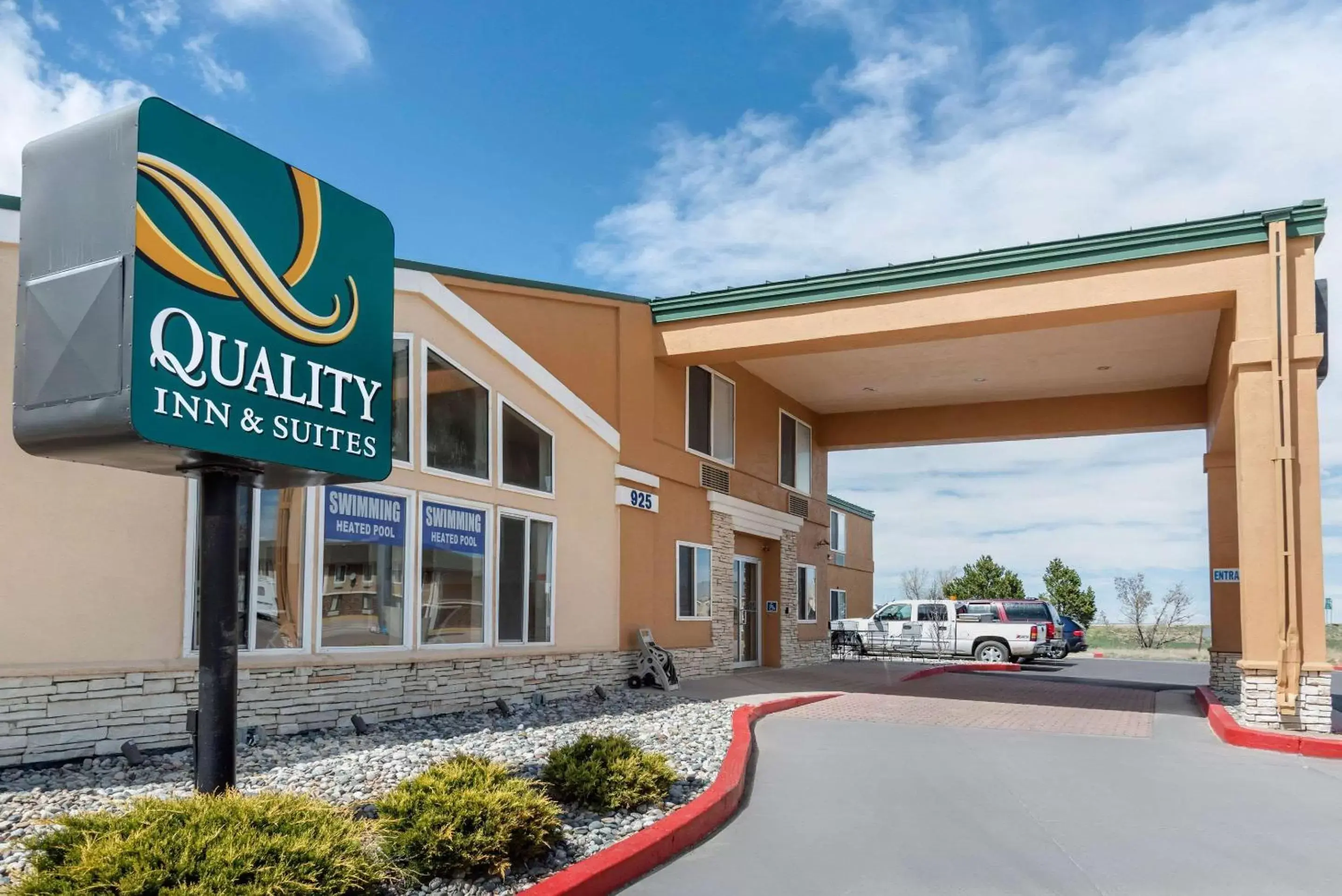 Property Building in Quality Inn & Suites Limon
