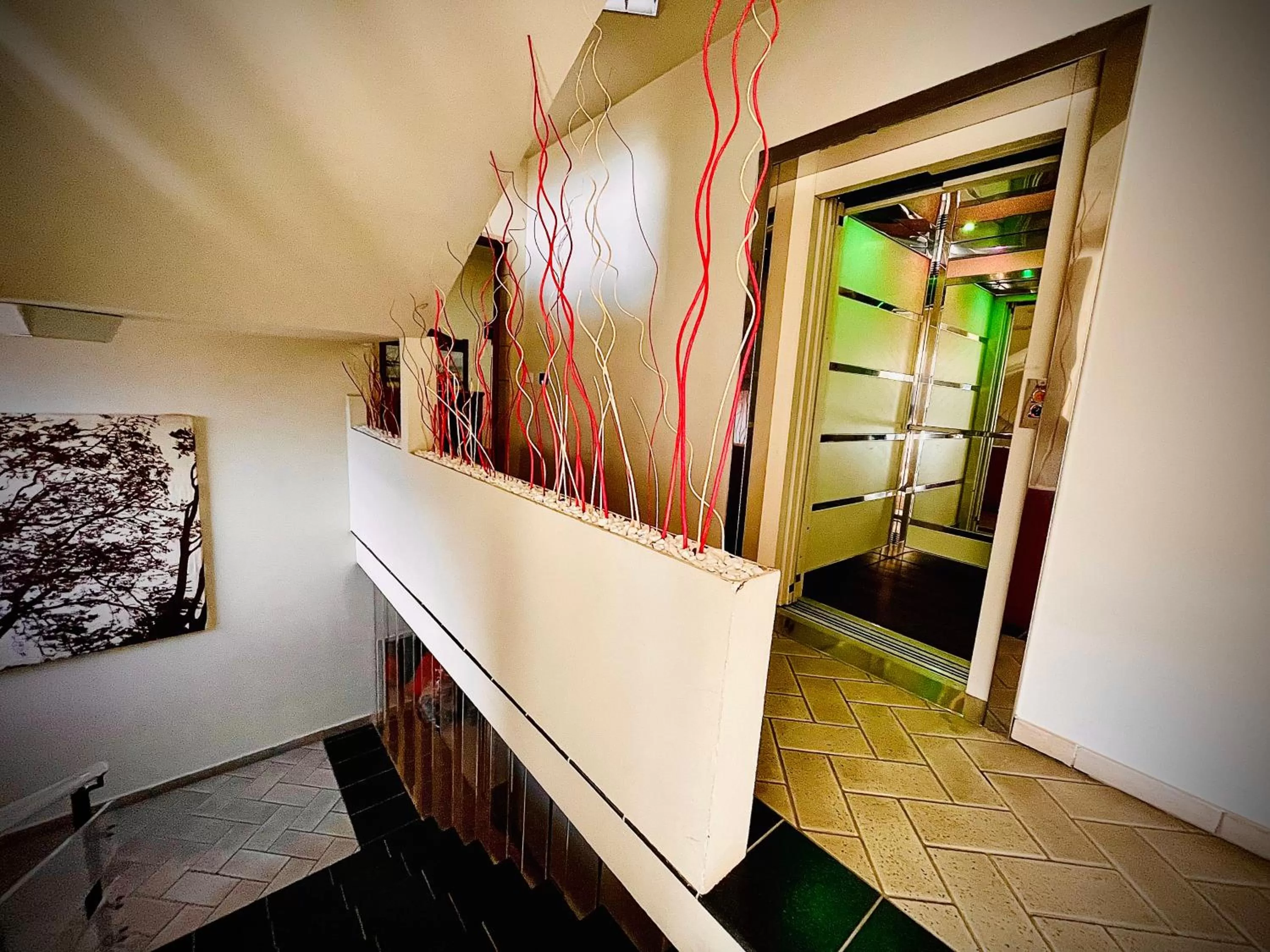 elevator in Hotel Le Ceramiche