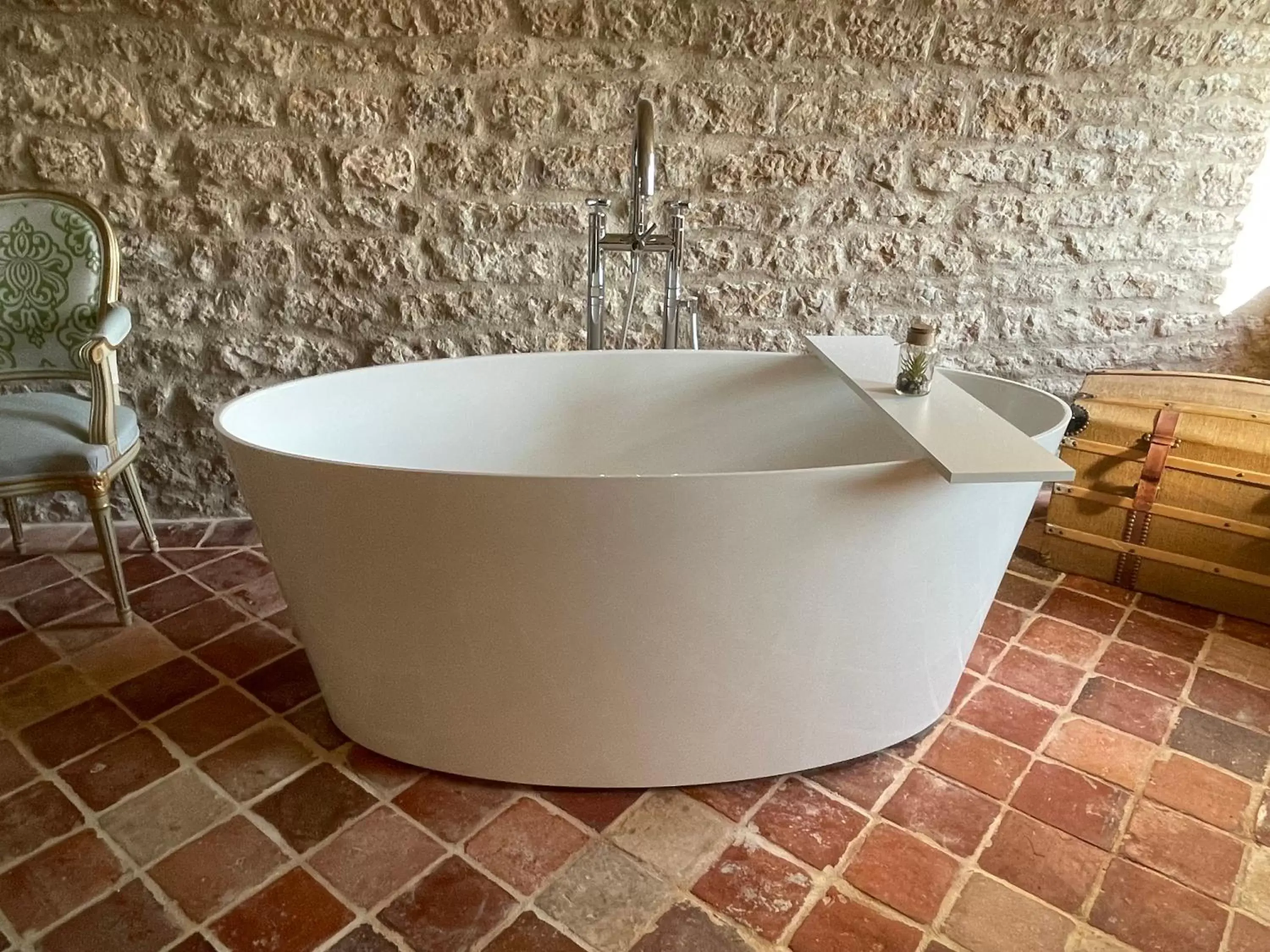 Bathroom in L'Orangerie