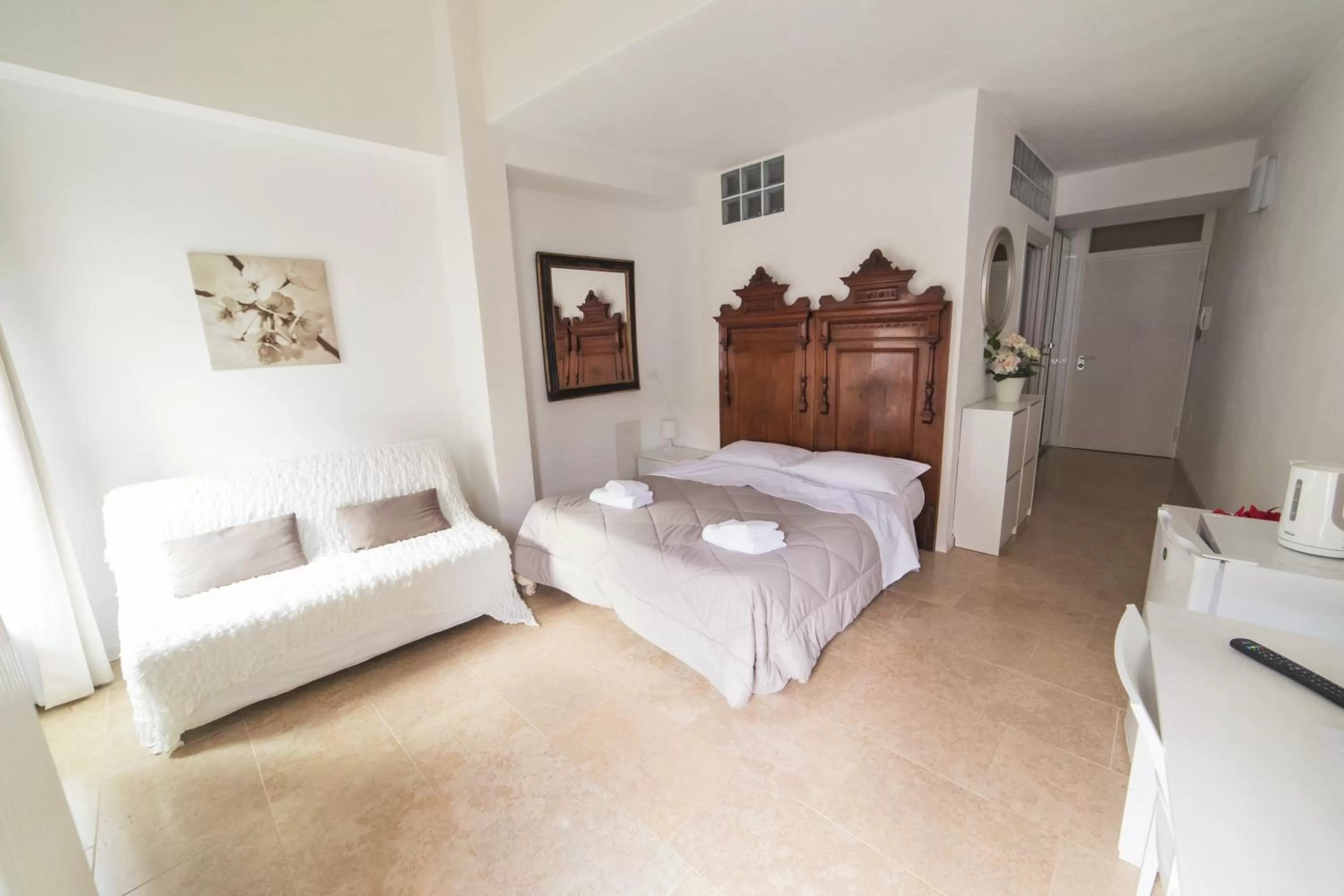 Bedroom, Bed in Academia Resort