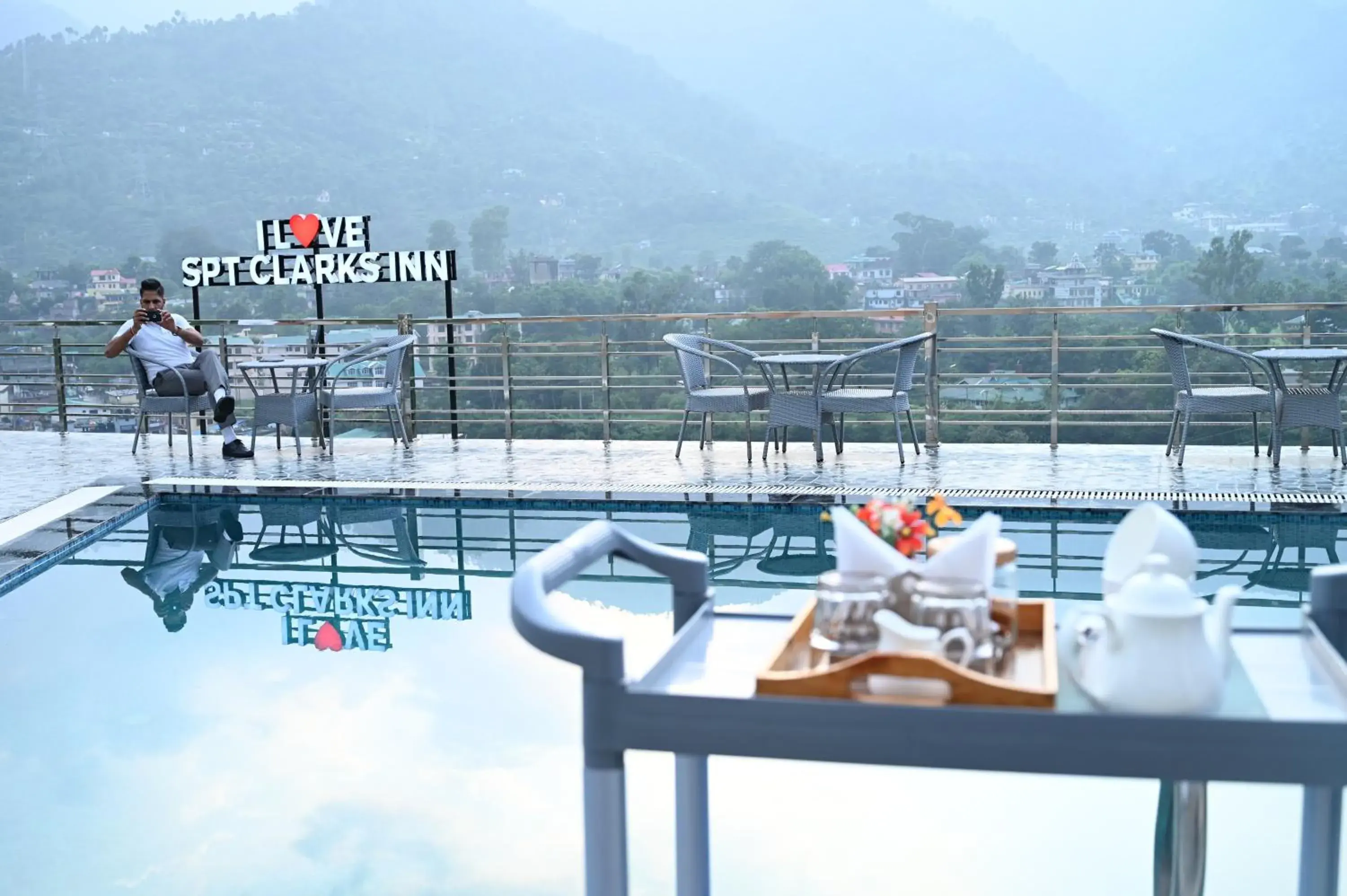 Swimming pool in SPT Clarks Inn Mandi