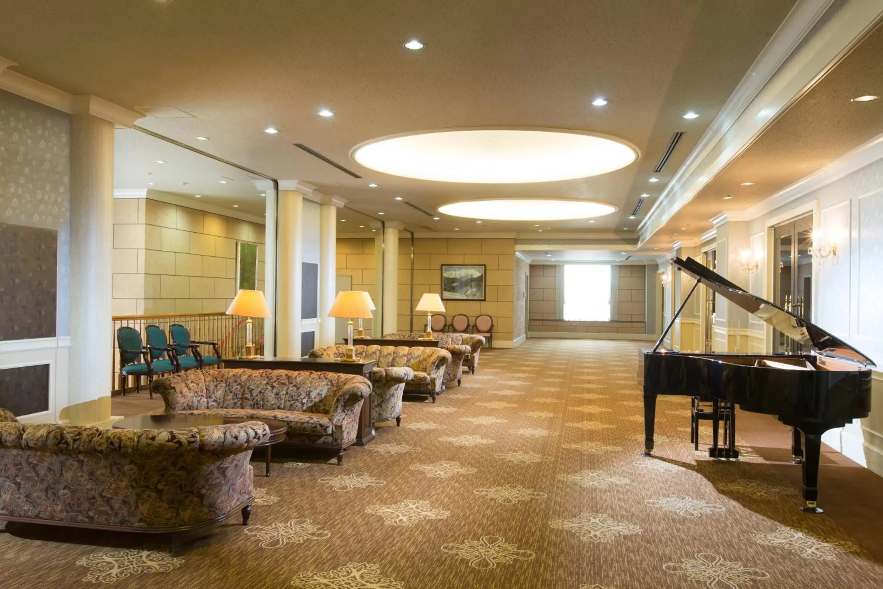 Lobby or reception in Hotel Monarque Tottori