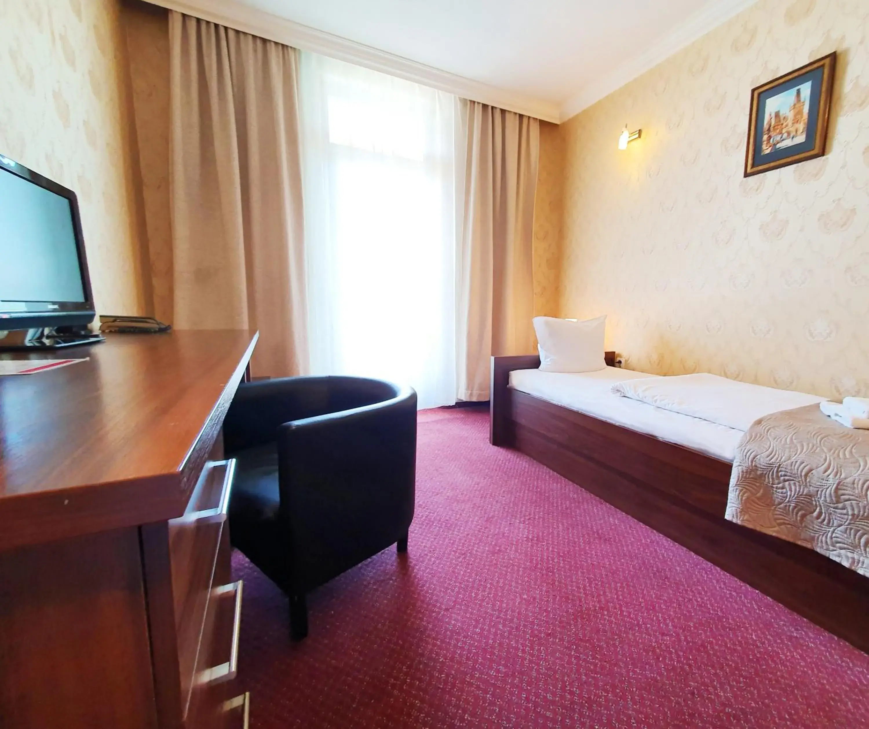 Single Room in Relax Inn Single Room in Relax Inn