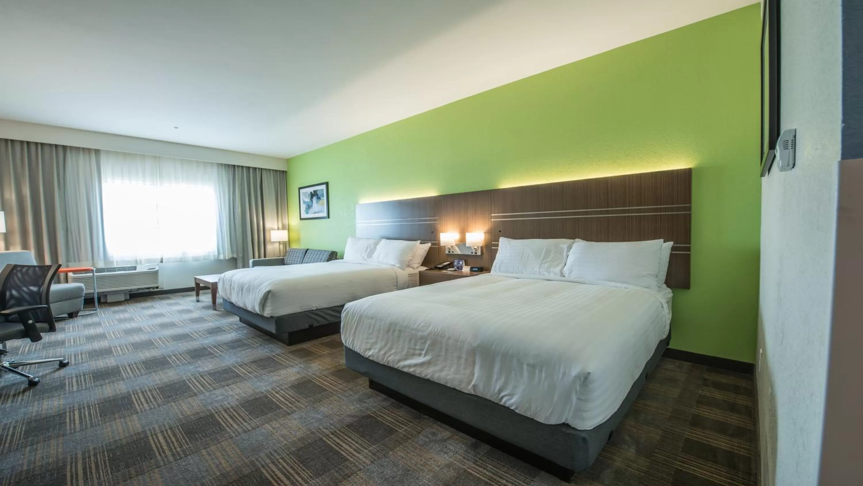 Bedroom, Bed in Holiday Inn Express & Suites - Dripping Springs - Austin Area by IHG