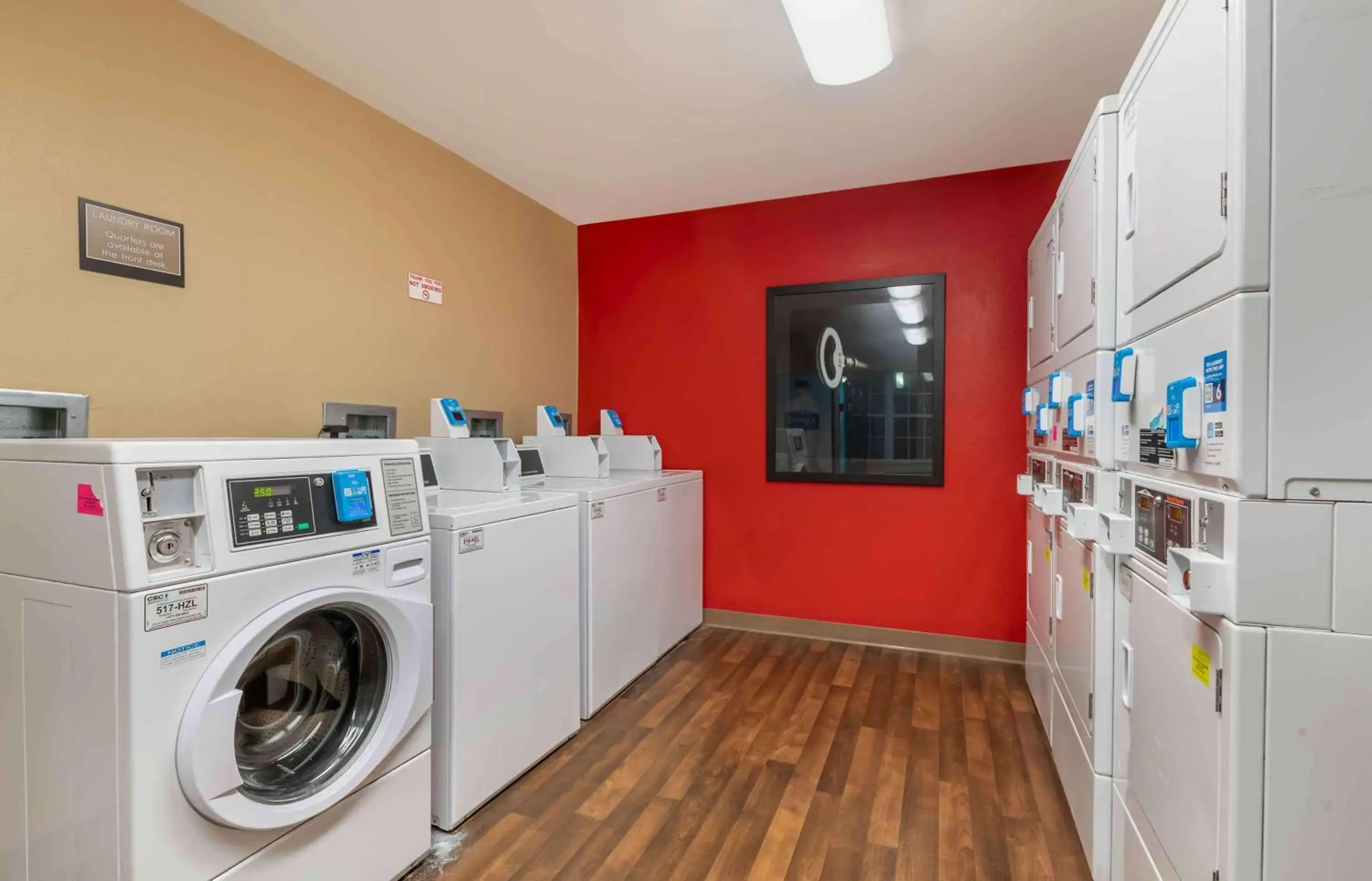 Property building in Extended Stay America Select Suites - Gainesville - I-75 Property building in Extended Stay America Select Suites - Gainesville - I-75