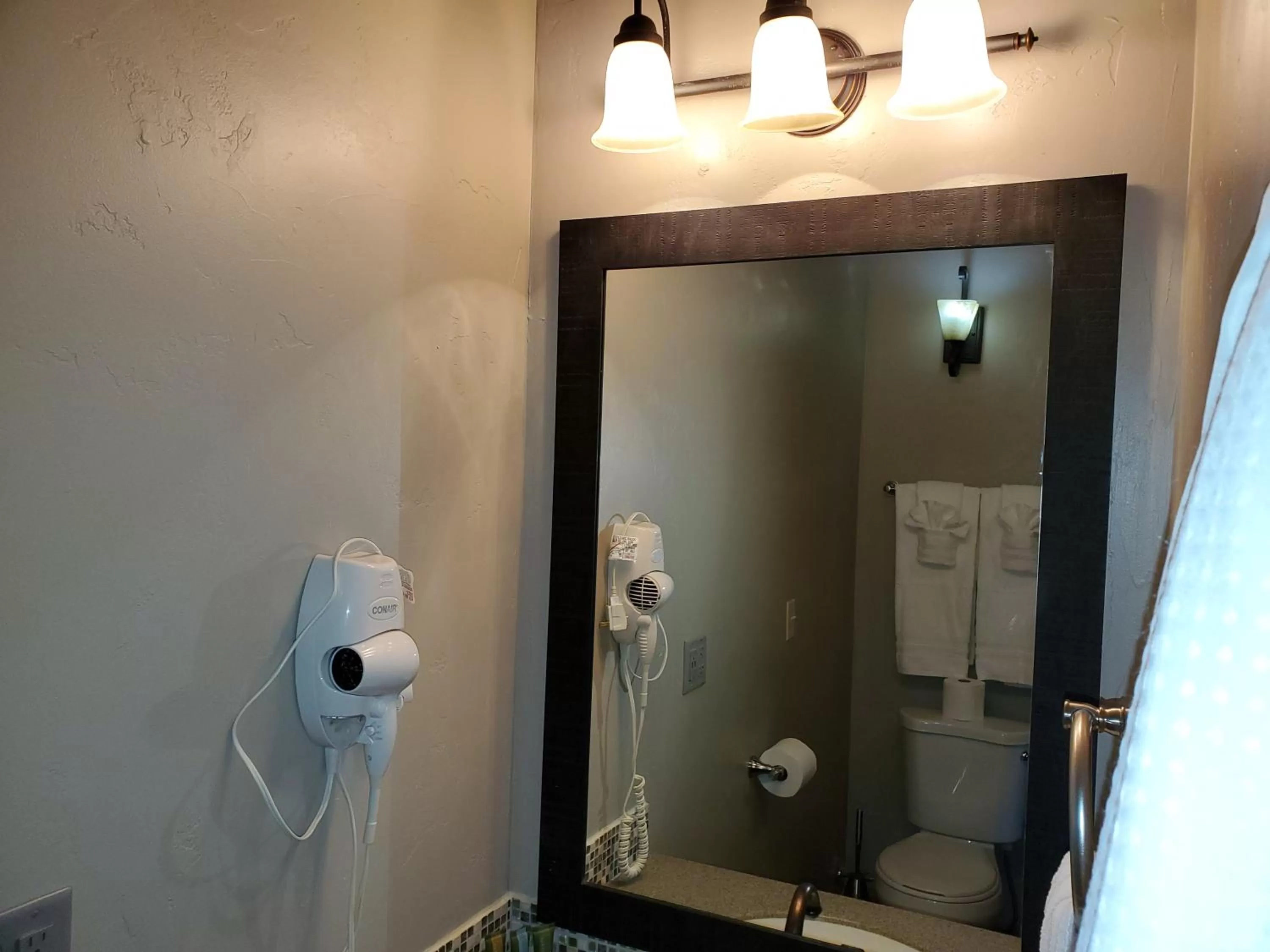 Bathroom in Buffalo Lodge of Bigfork