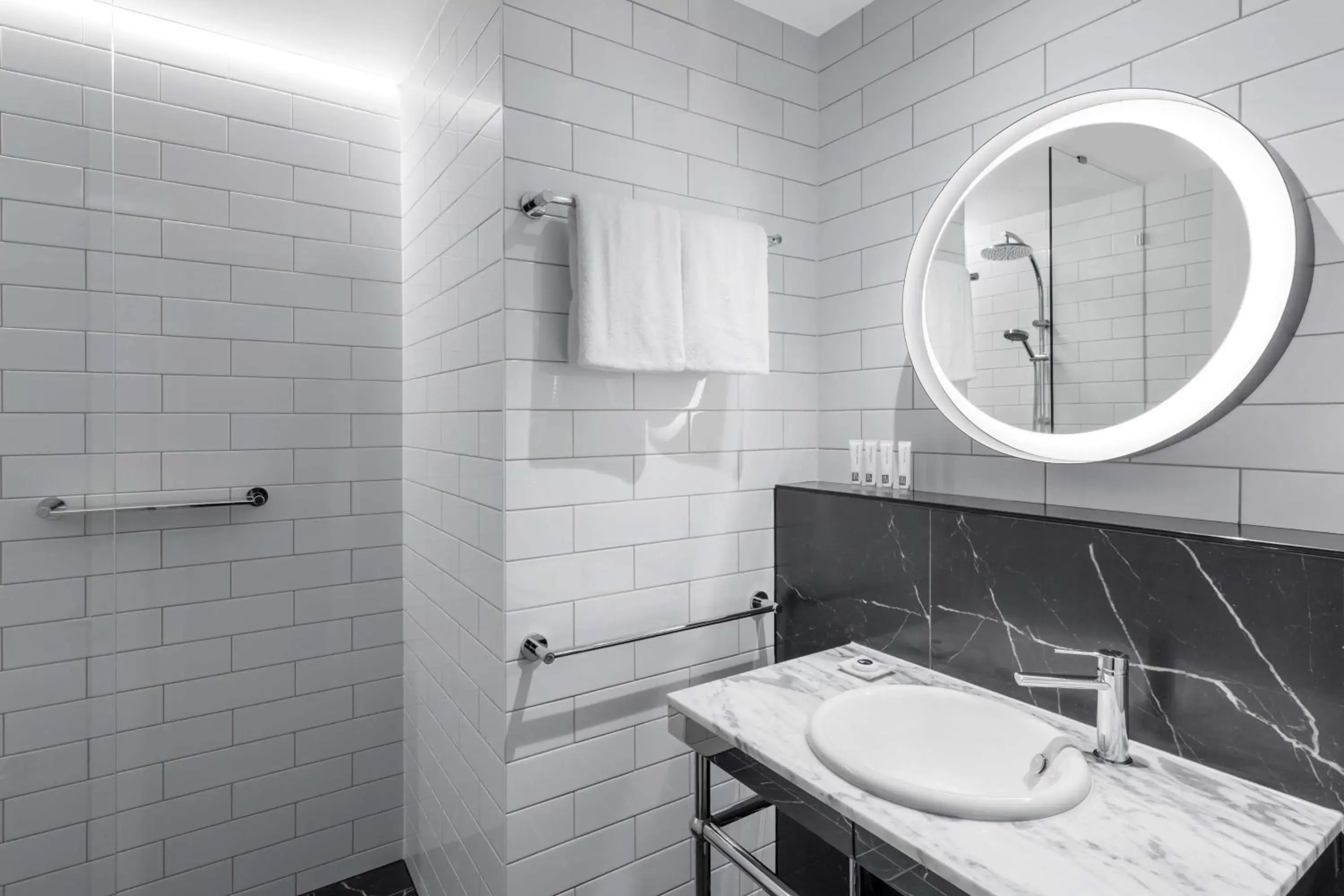 Bathroom in Adina Apartment Hotel Brisbane
