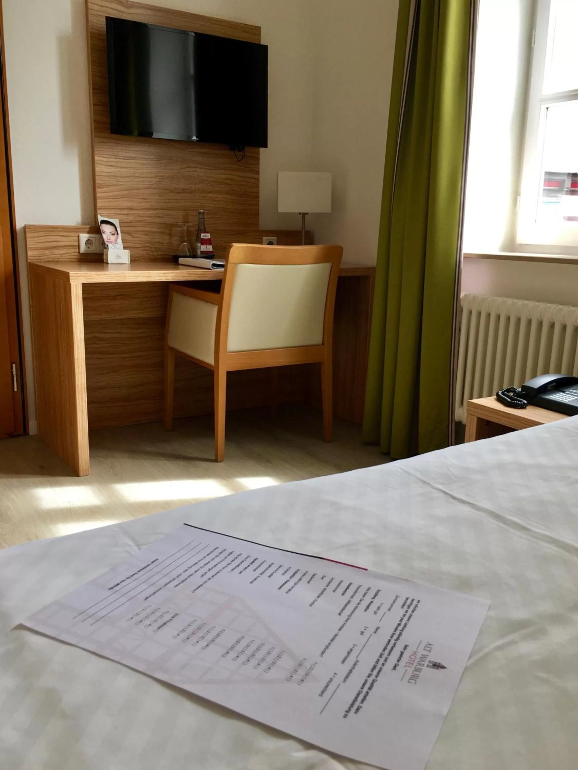 Photo of the whole room, Bed in Alt Warburg