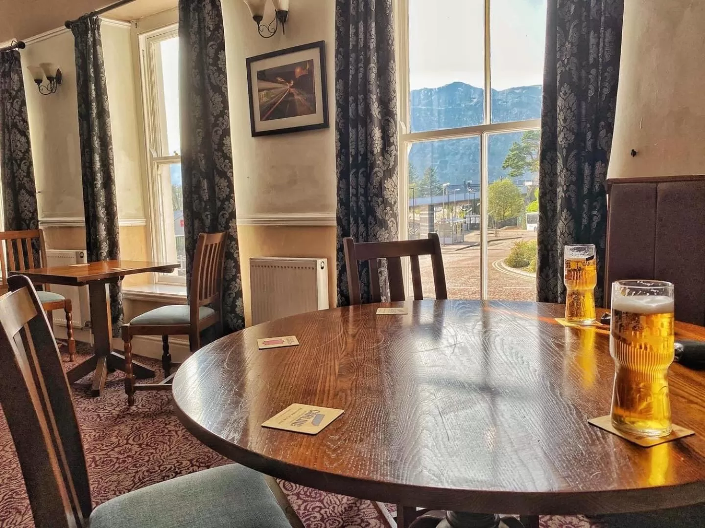 Business facilities in Queens Hotel