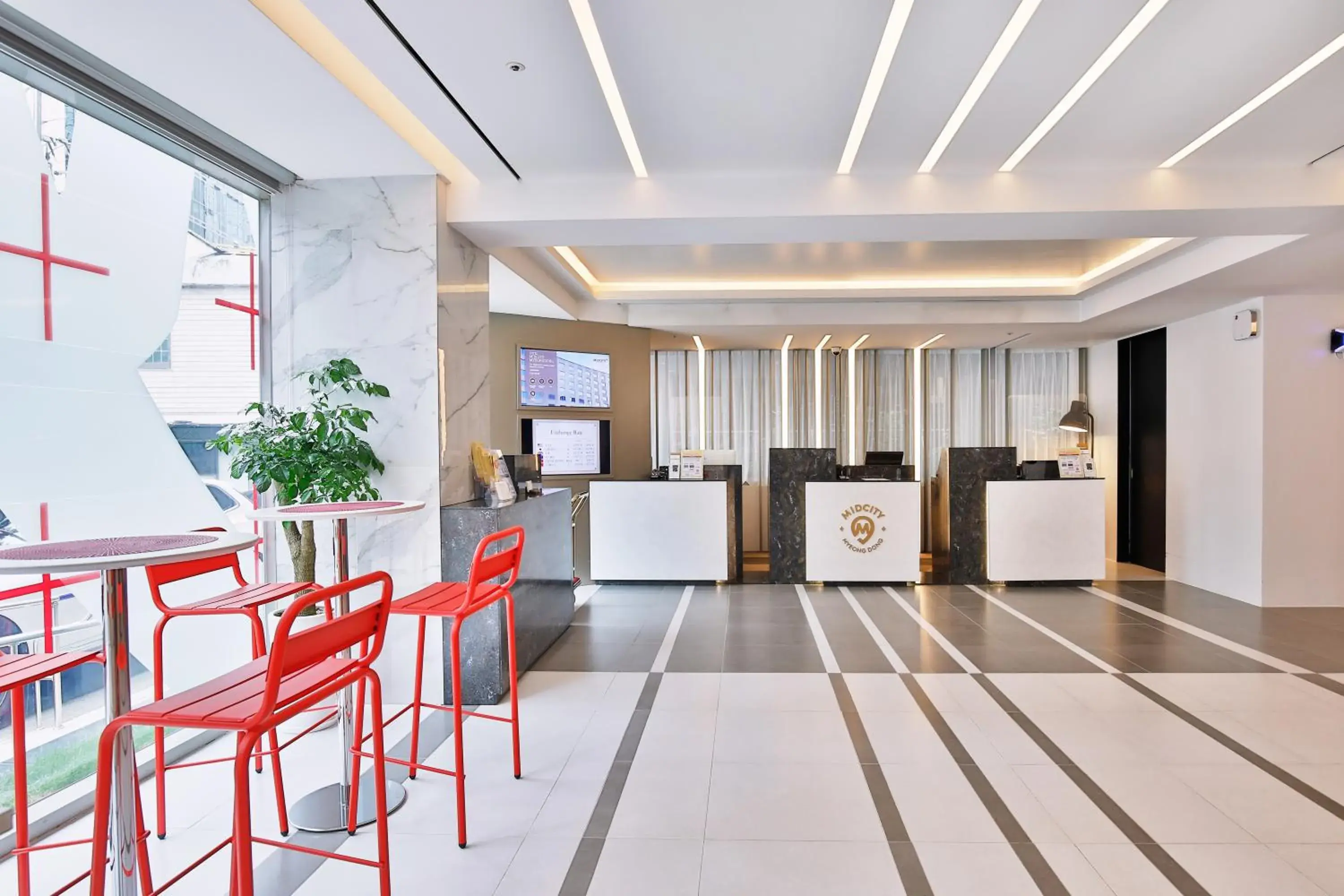 Lobby or reception in Hotel Midcity Myeongdong