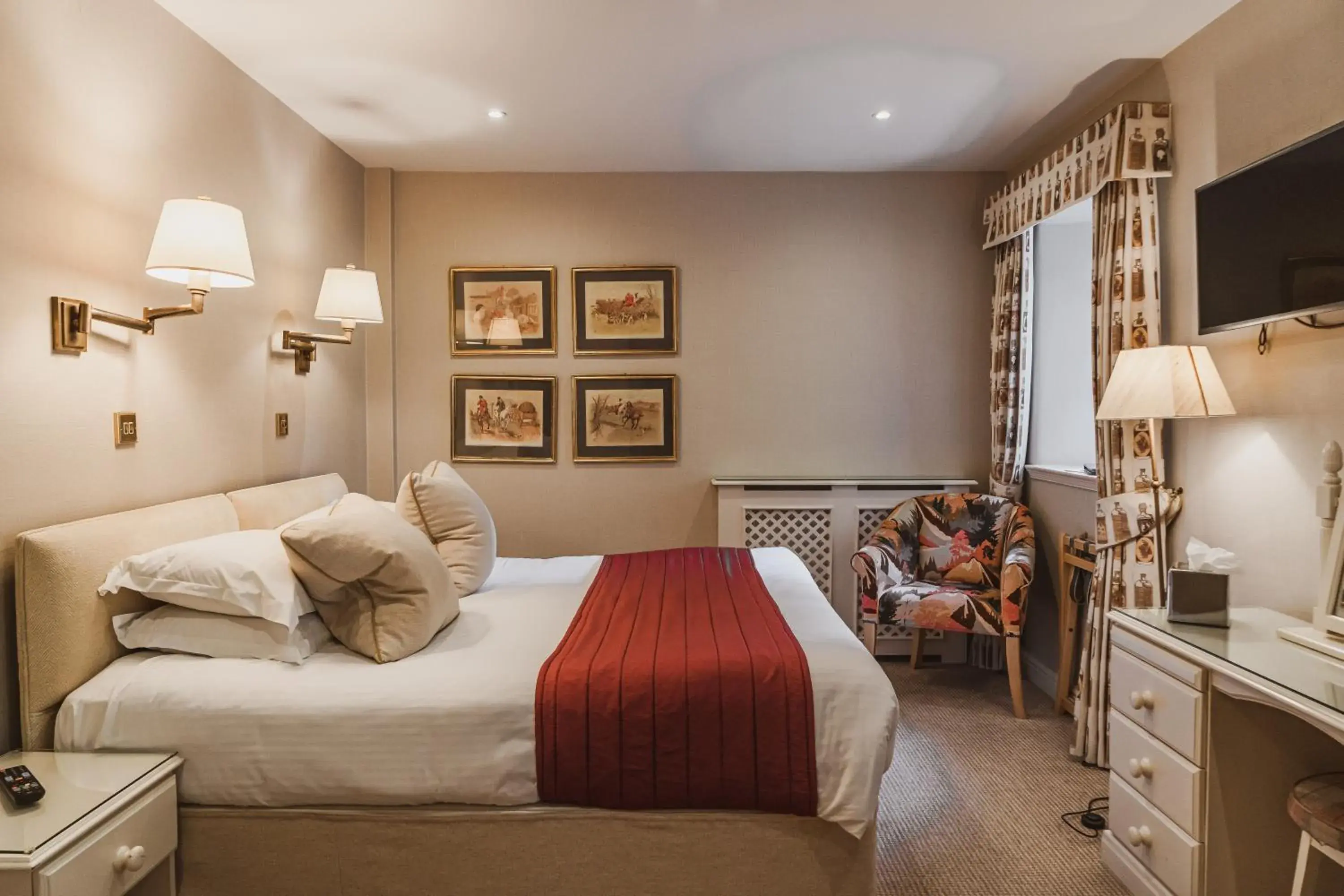 Bedroom in Cragwood Country House Hotel