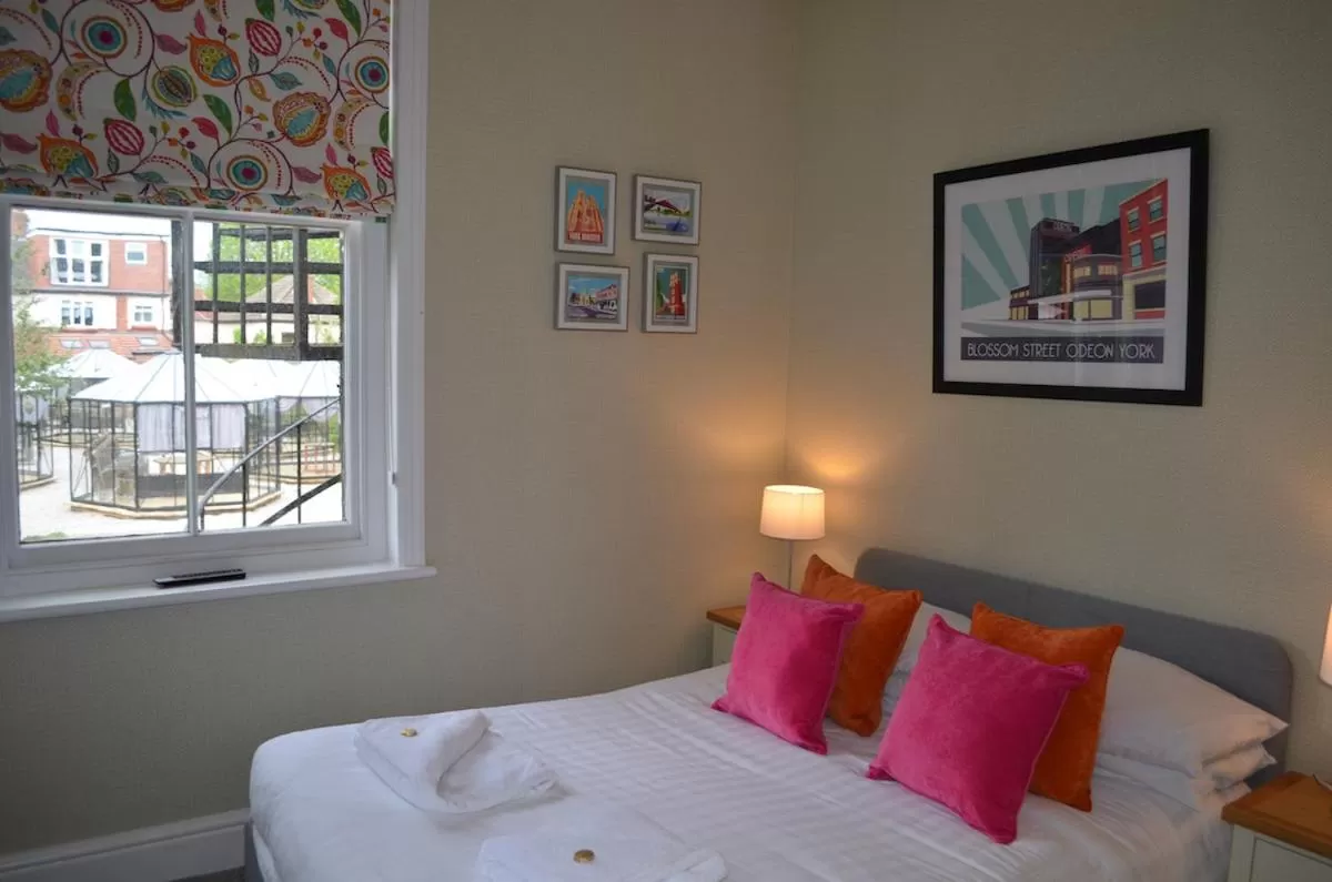 Bed in St George's Guest House