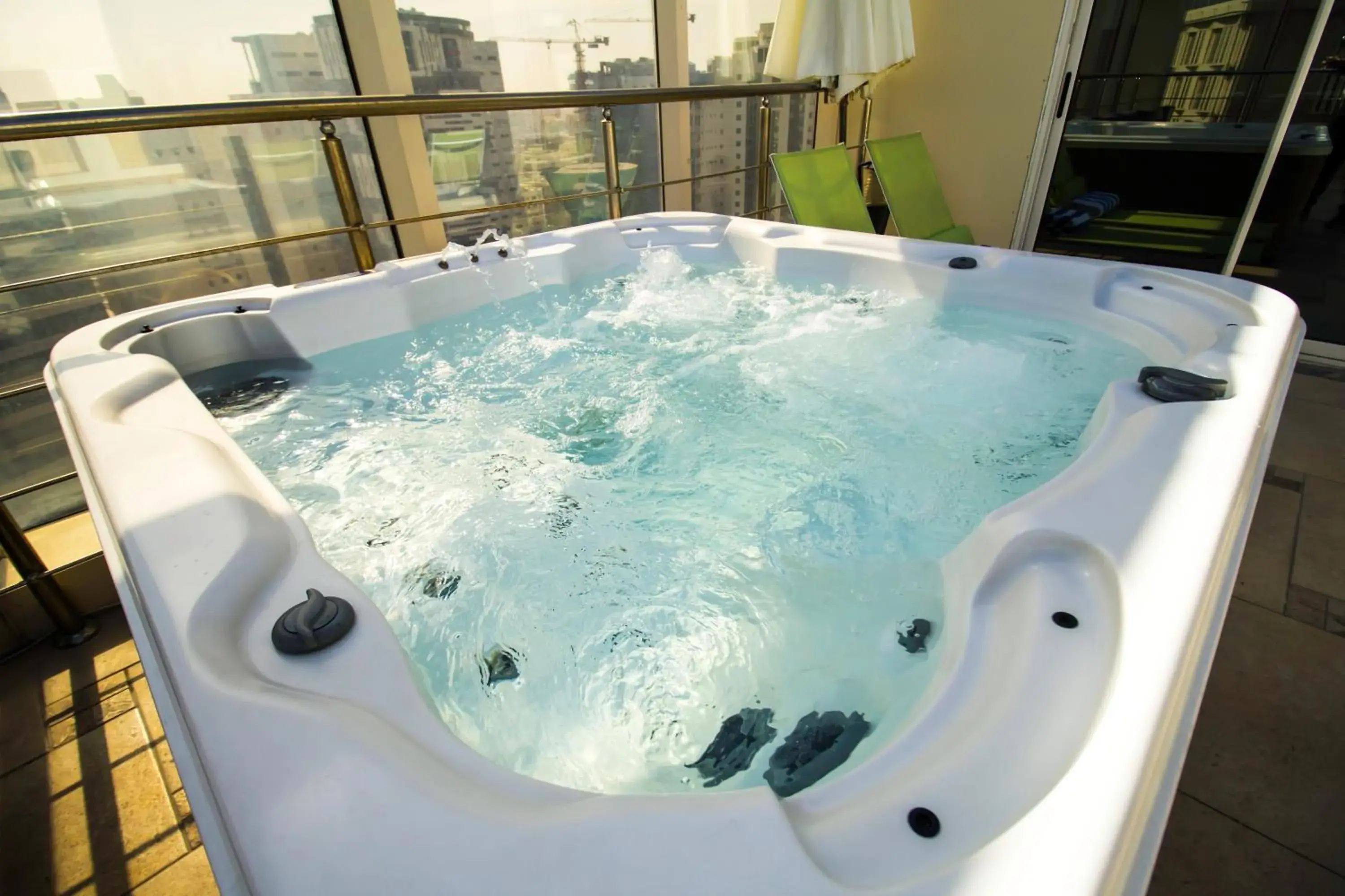 Hot Tub in The Royal Riviera Hotel Doha