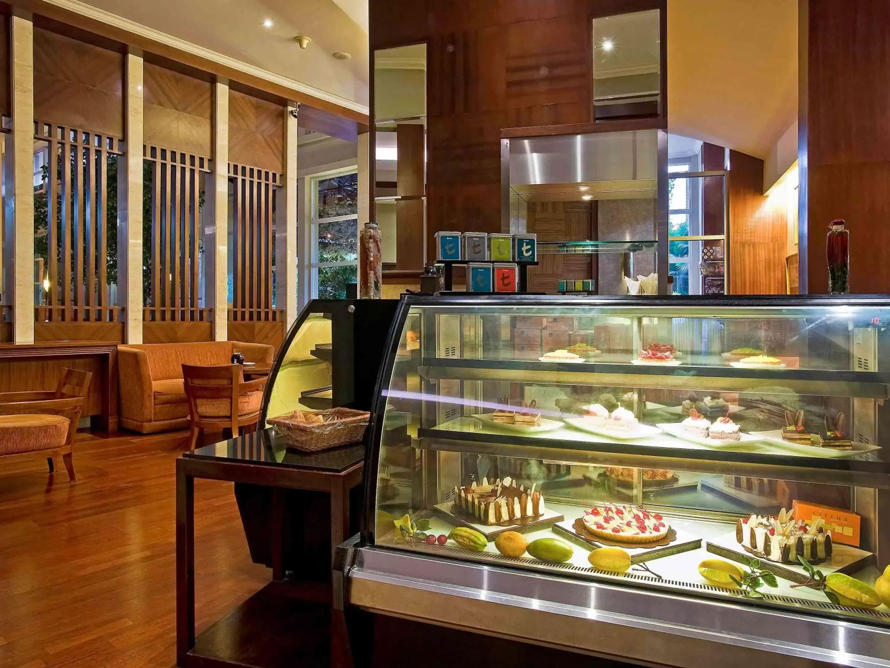 Restaurant/places to eat in Novotel Semarang - GeNose Ready, CHSE Certified