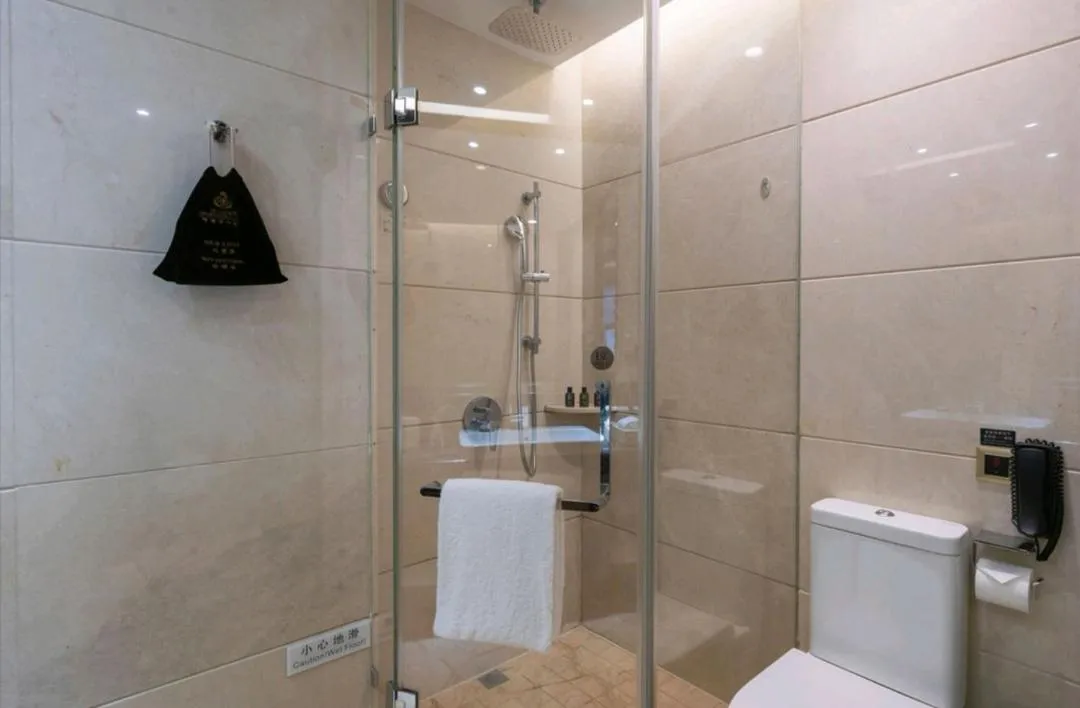 Honder International Hotel - Free shuttle bus between hotel and exhibition center during Canton Fair period