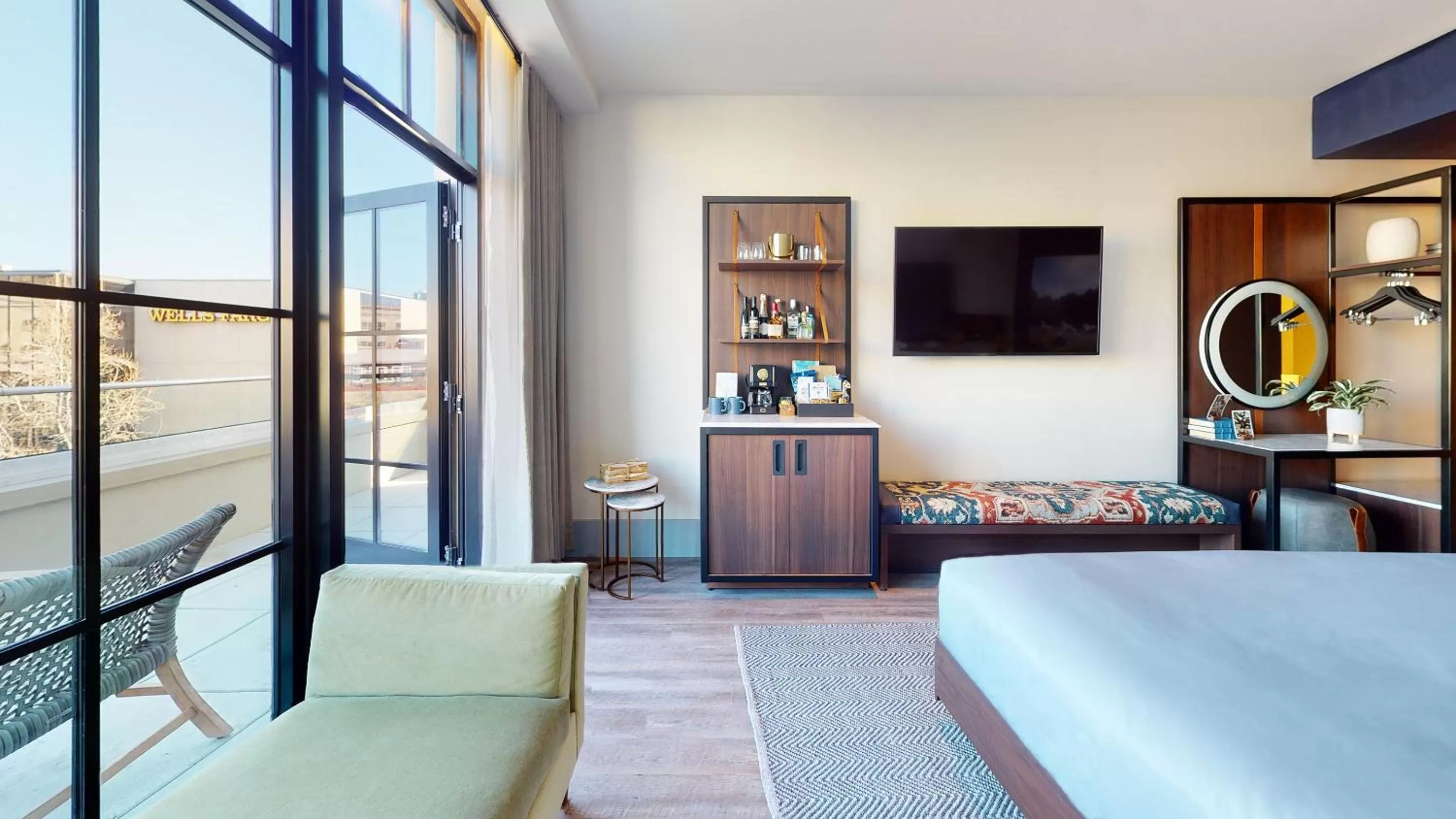 Seating area, Bed in The Restoration Asheville