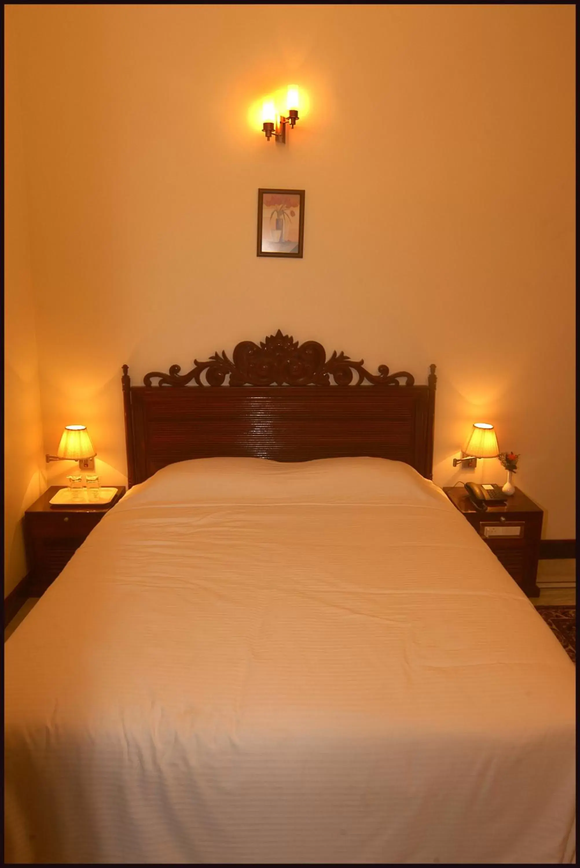 Bed in Paradise Isle Beach Resort Bed in Paradise Isle Beach Resort