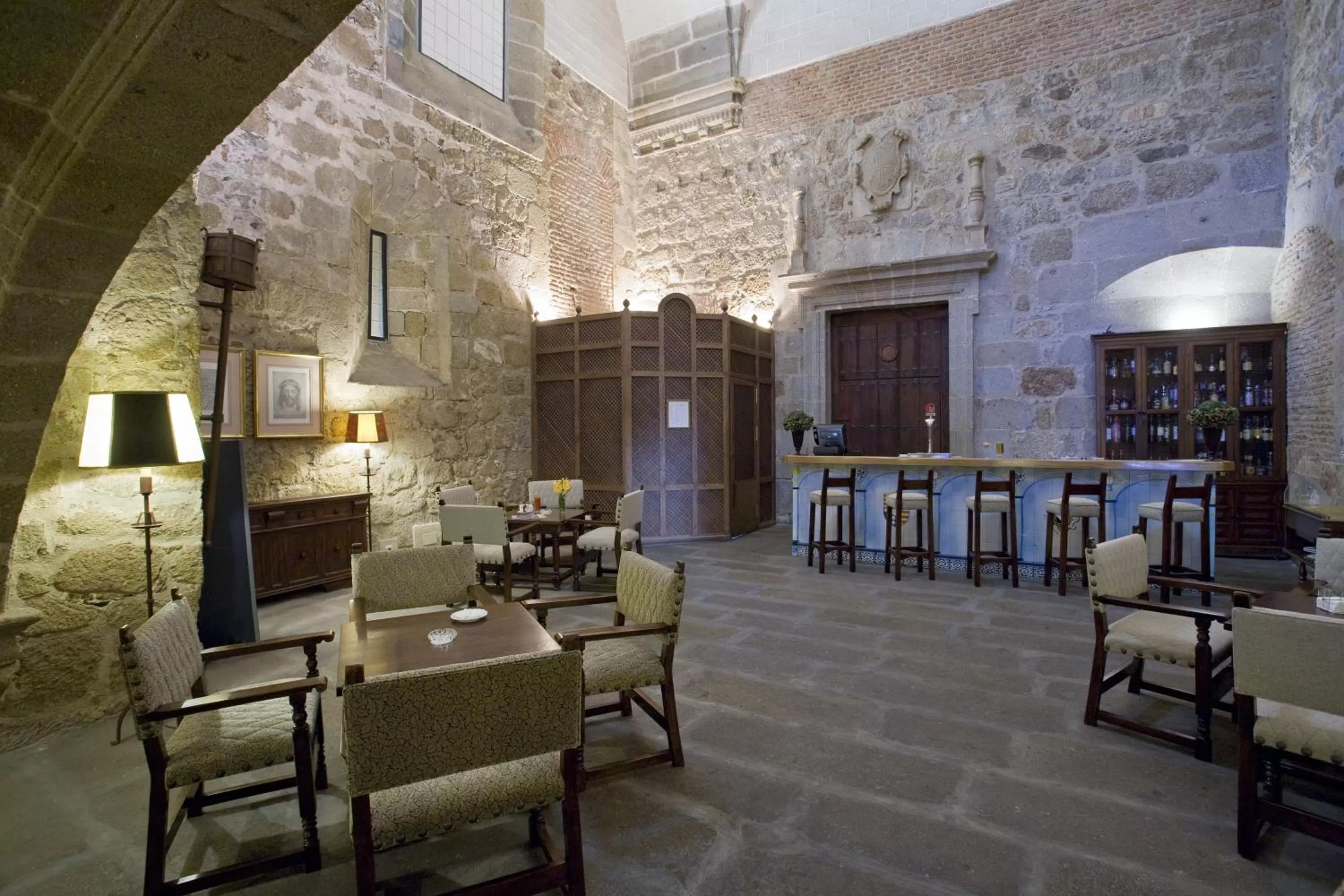 Lounge or bar in Parador de Plasencia