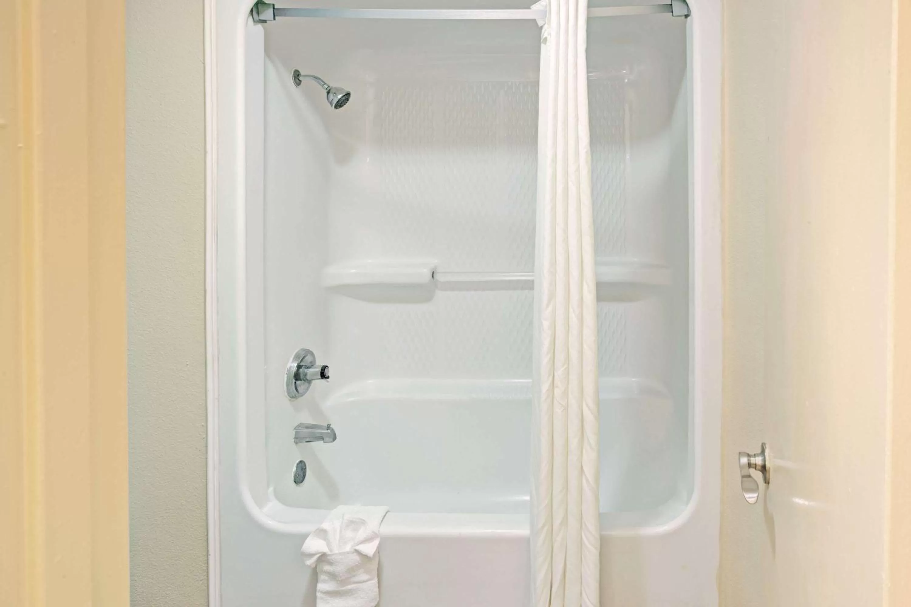 Bathroom in Super 8 Dallas East Near Fair Park Downtown