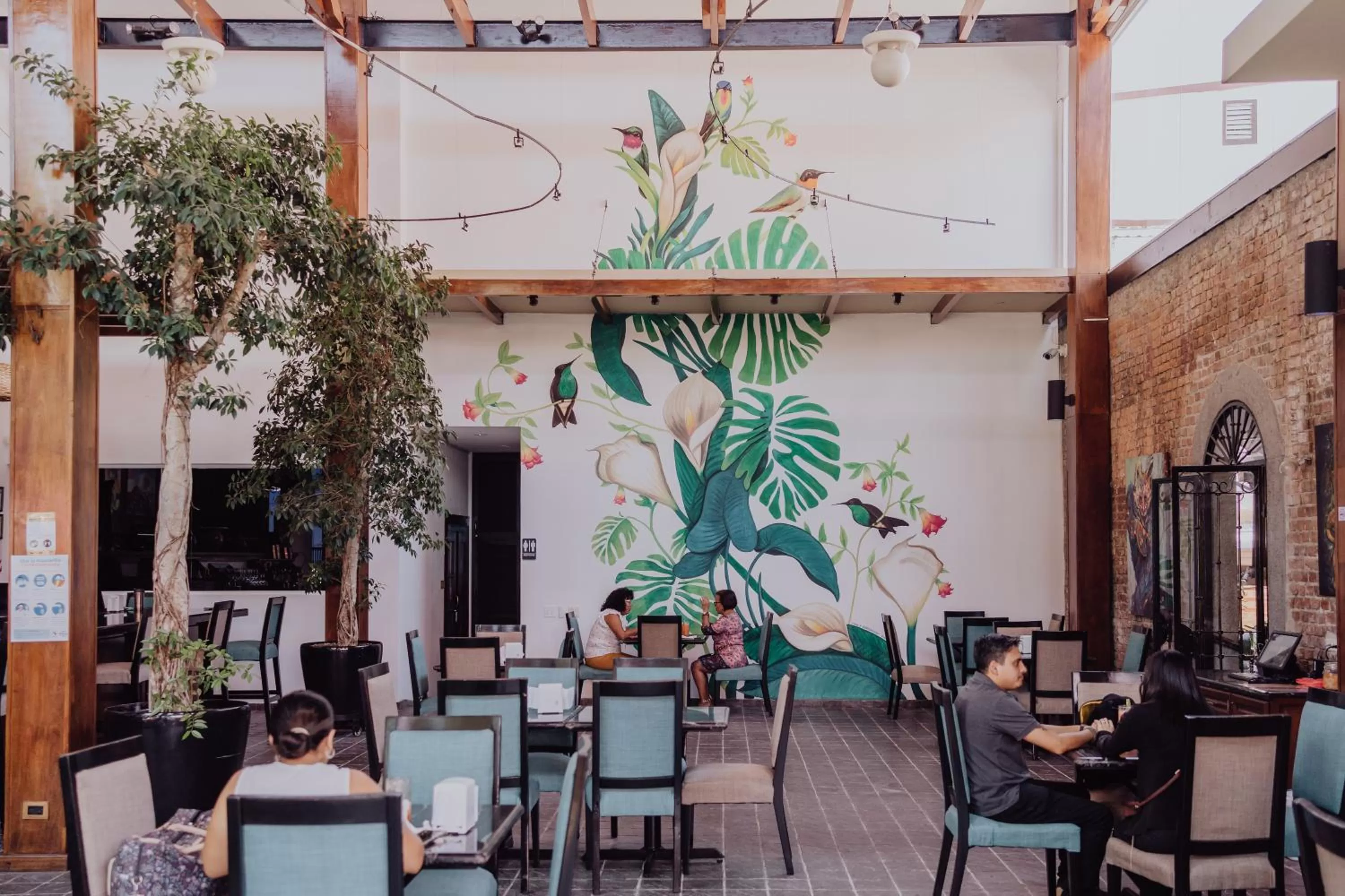 Restaurant/places to eat in Hotel Dunn Inn