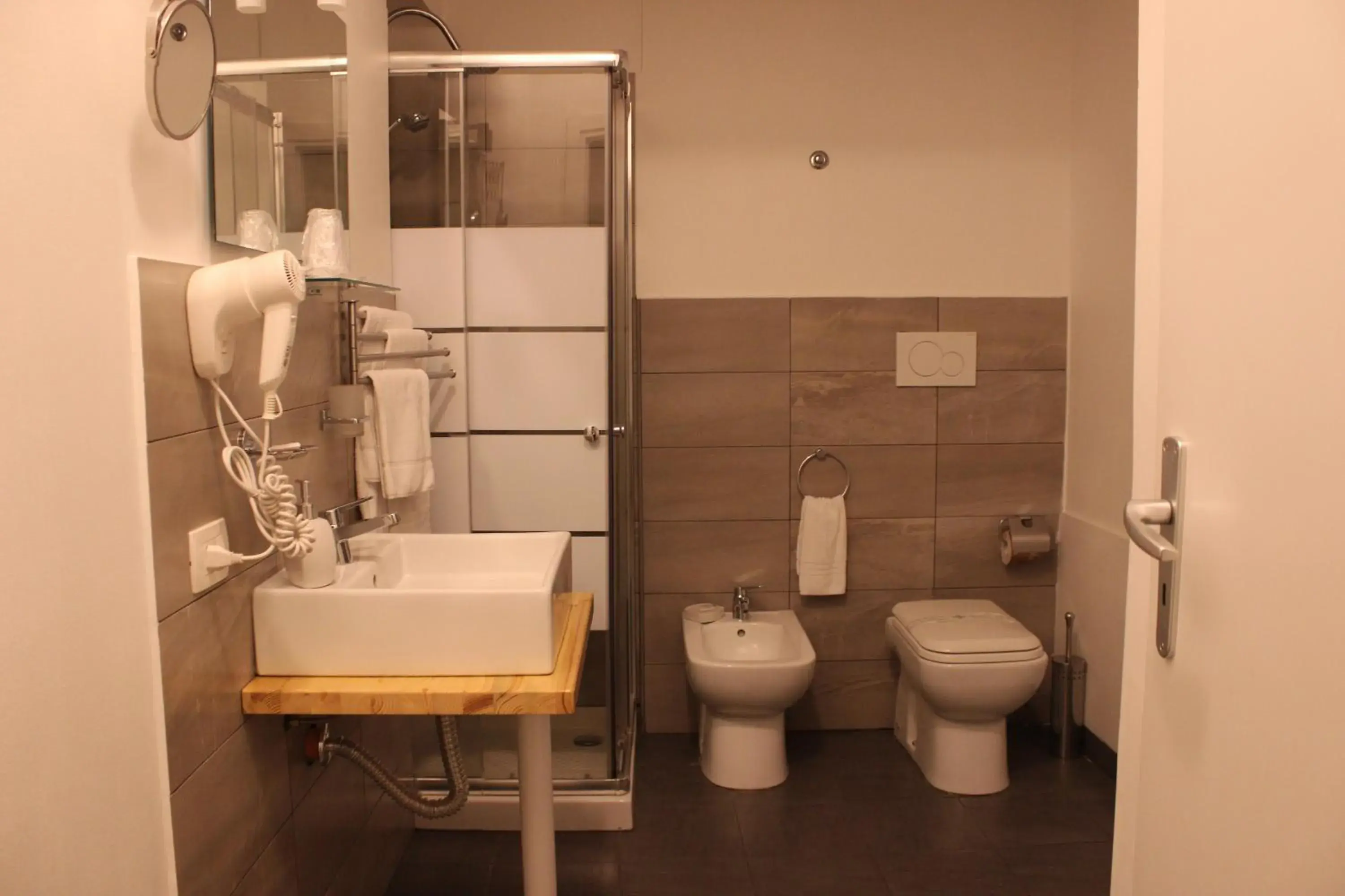 Toilet, Bathroom in Umberto House Catania