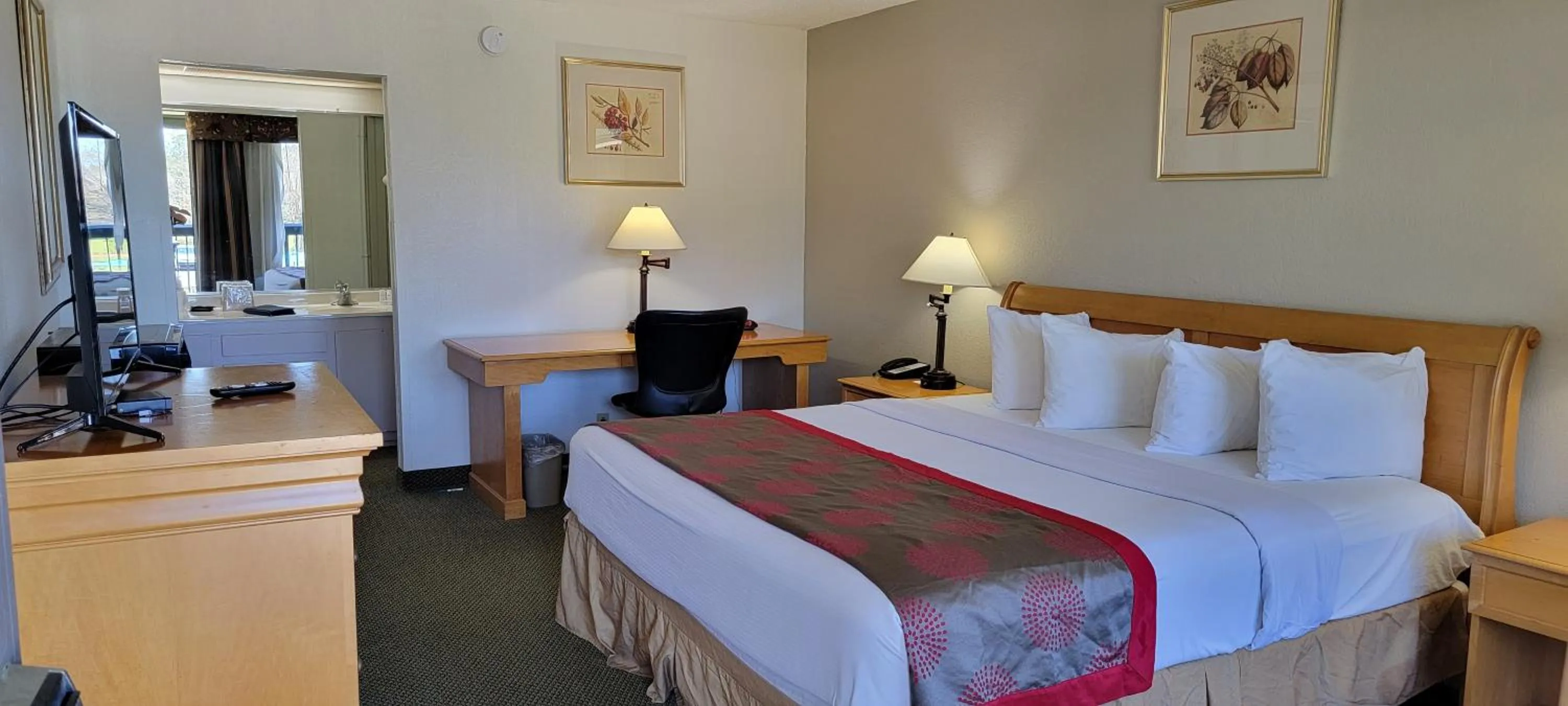 Ramada by Wyndham & Suites Warner Robins