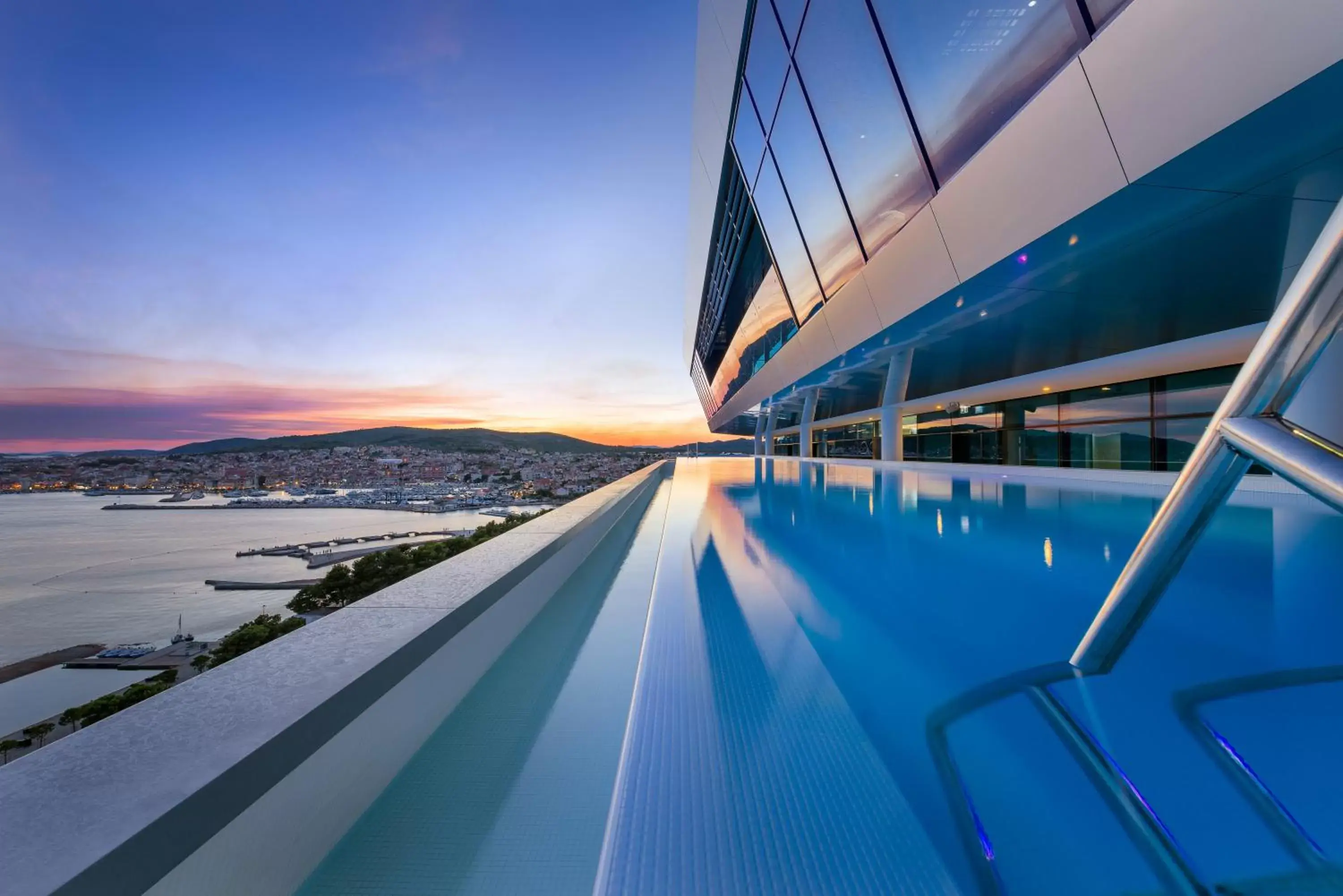 City view, Swimming Pool in Hotel Olympia Sky