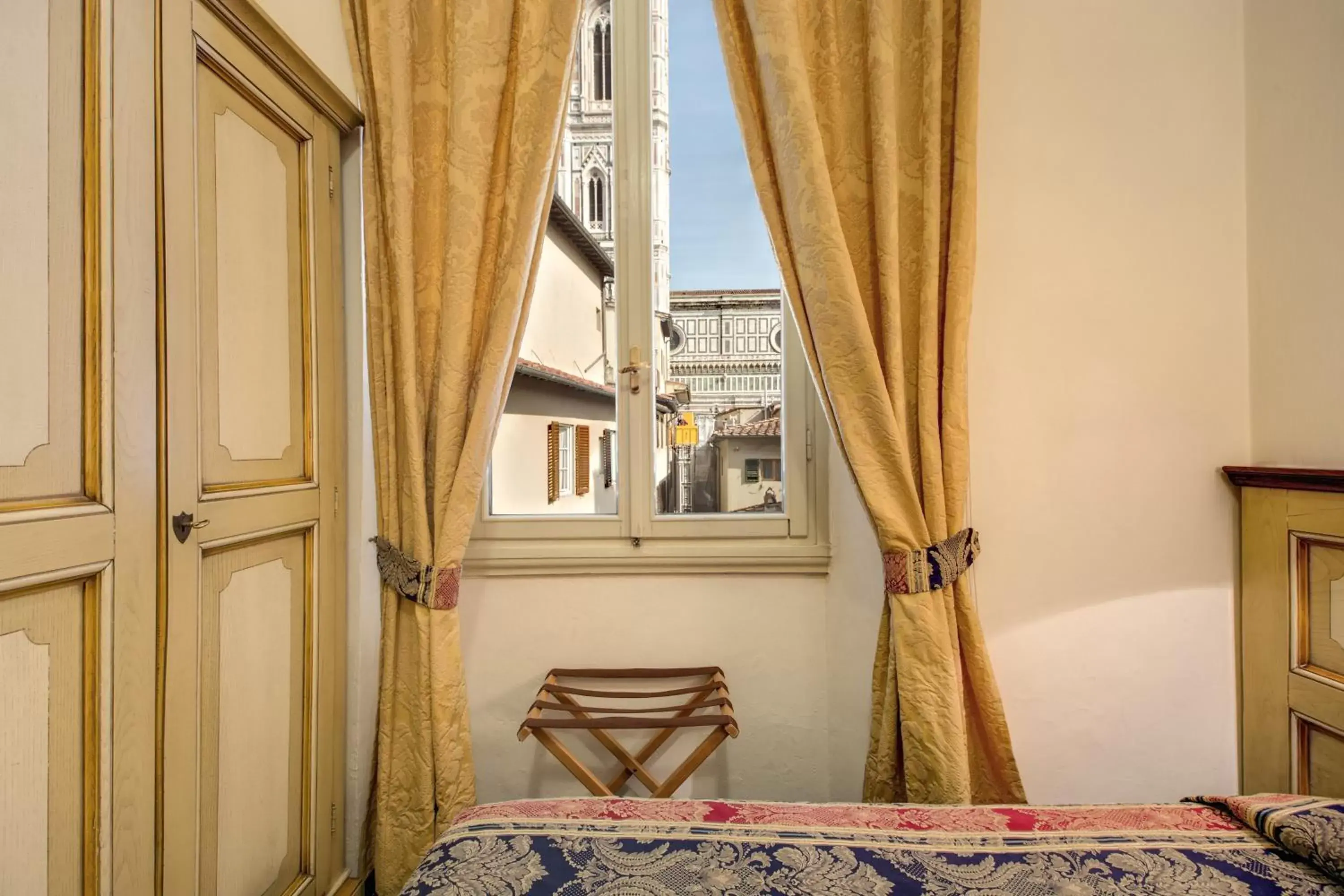 Bedroom in Hotel De Lanzi
