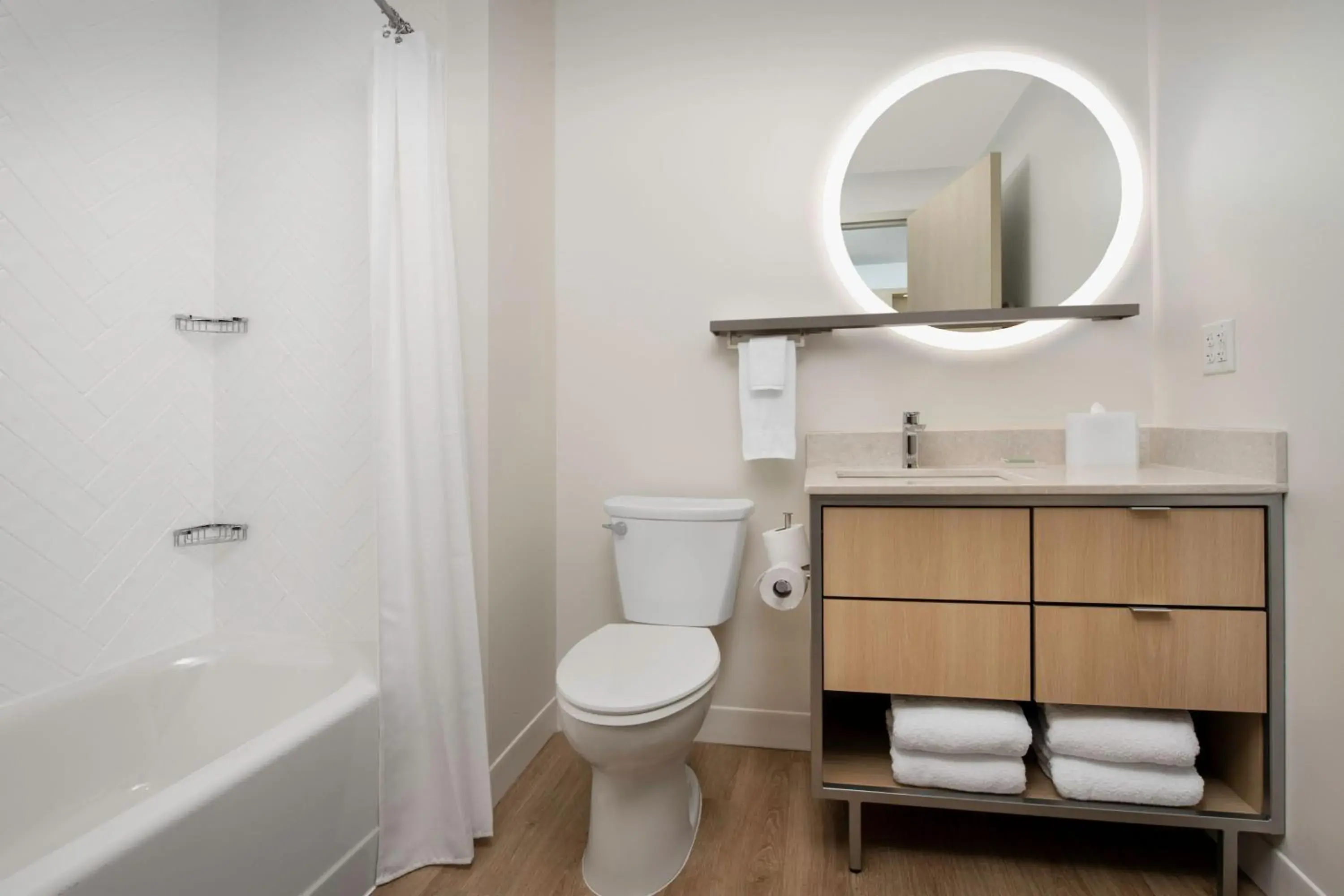 Bathroom in TownePlace Suites by Marriott Cincinnati Mason