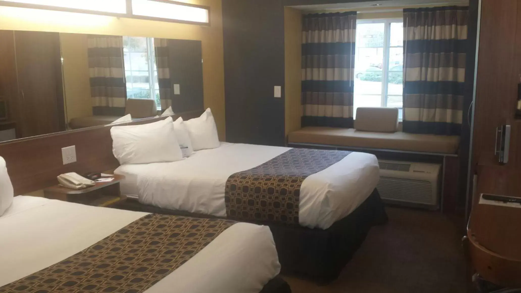 Queen Room with Two Queen Beds - Non-Smoking in Microtel Inn & Suites by Wyndham Columbus Near Fort Moore Queen Room with Two Queen Beds - Non-Smoking in Microtel Inn & Suites by Wyndham Columbus Near Fort Moore