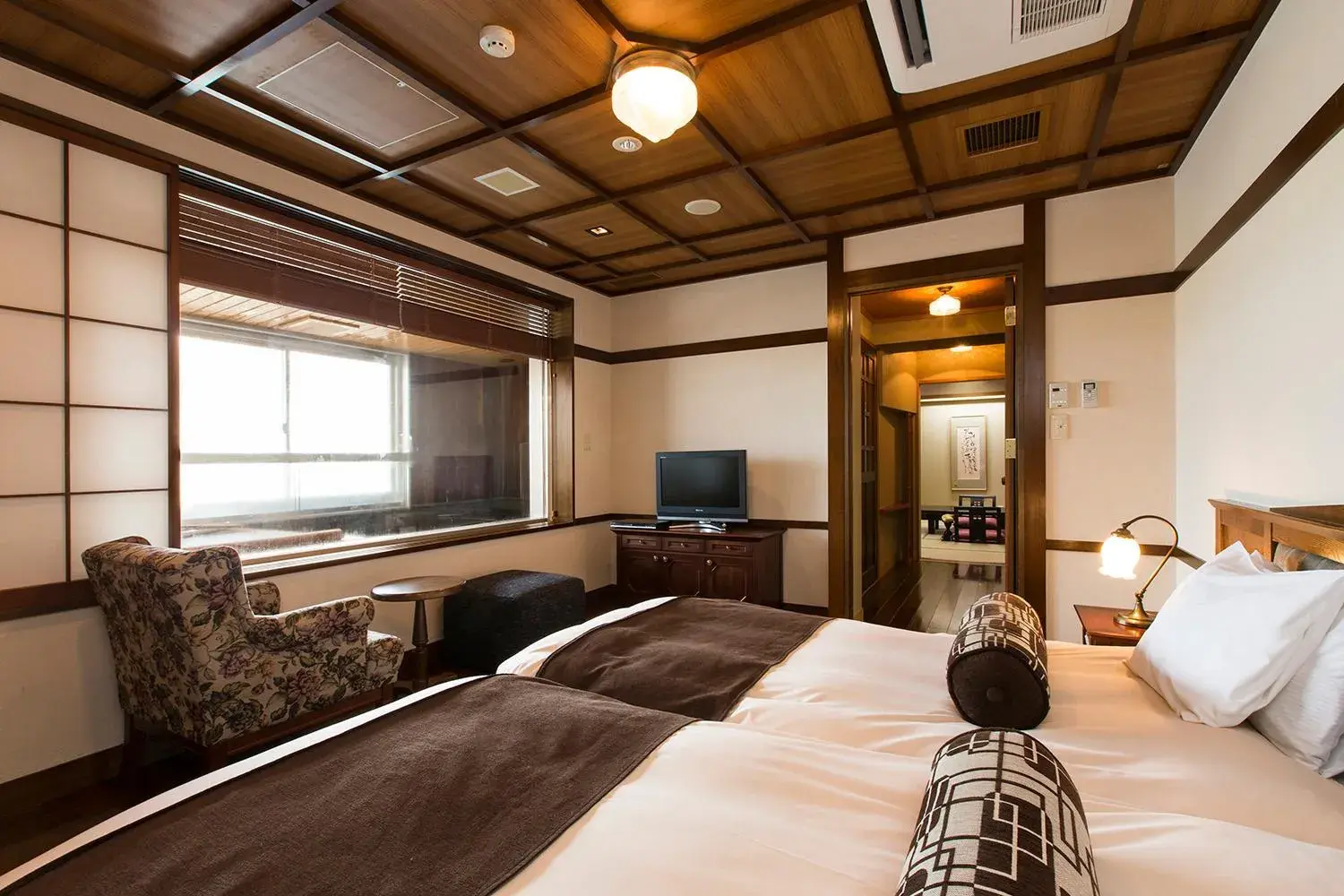 Bed in Bourou Noguchi Hakodate