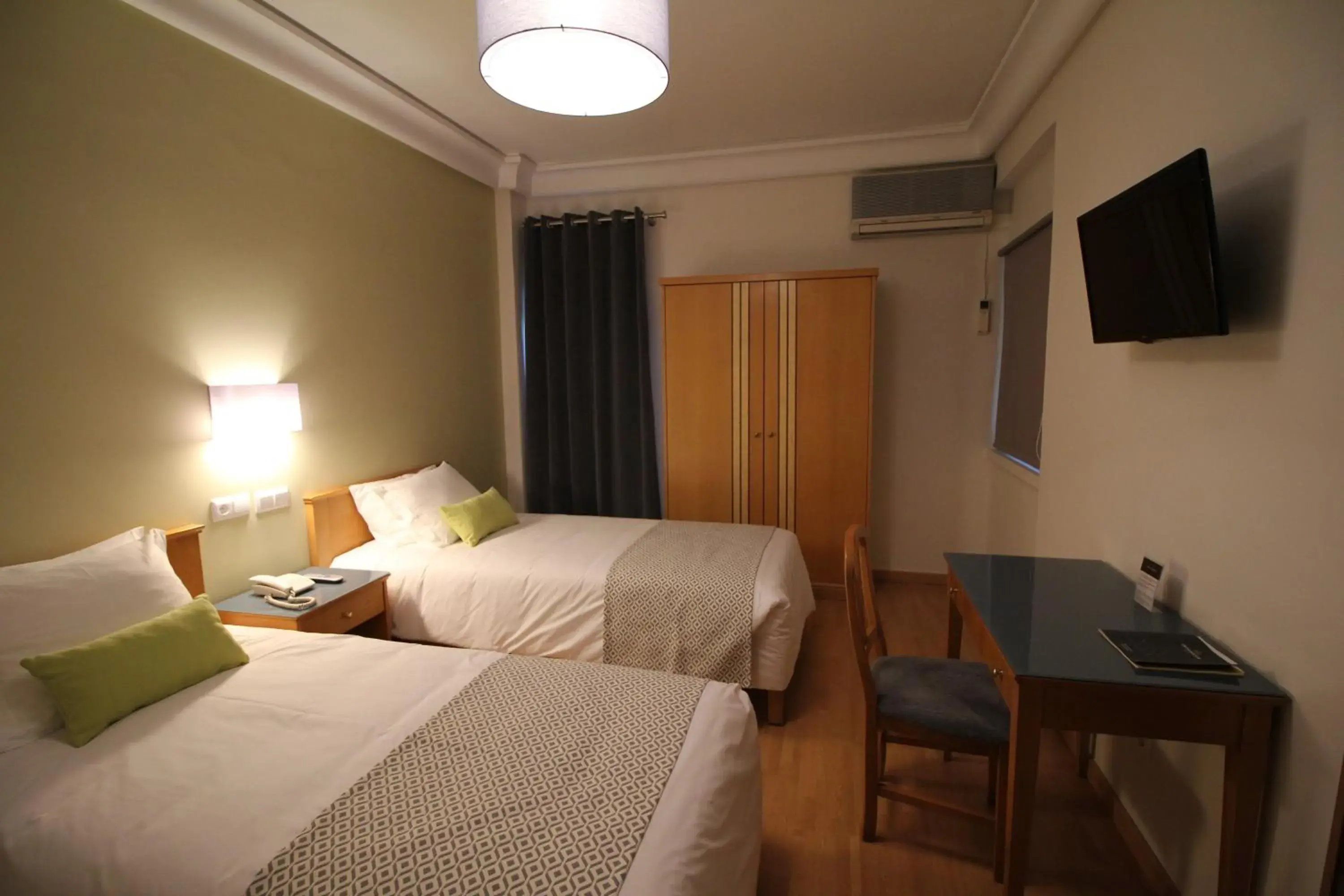Bed in Imperador Hotel