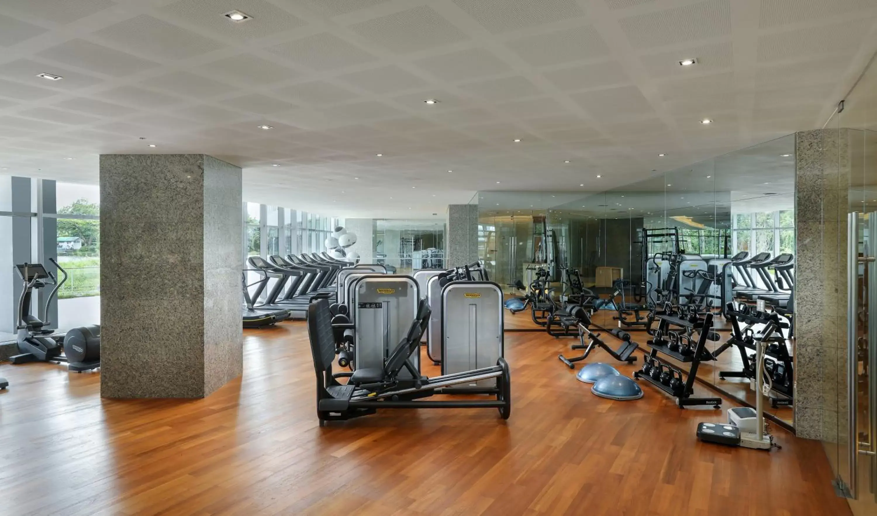 Fitness centre/facilities, Fitness Center/Facilities in LOTTE Hotel Yangon